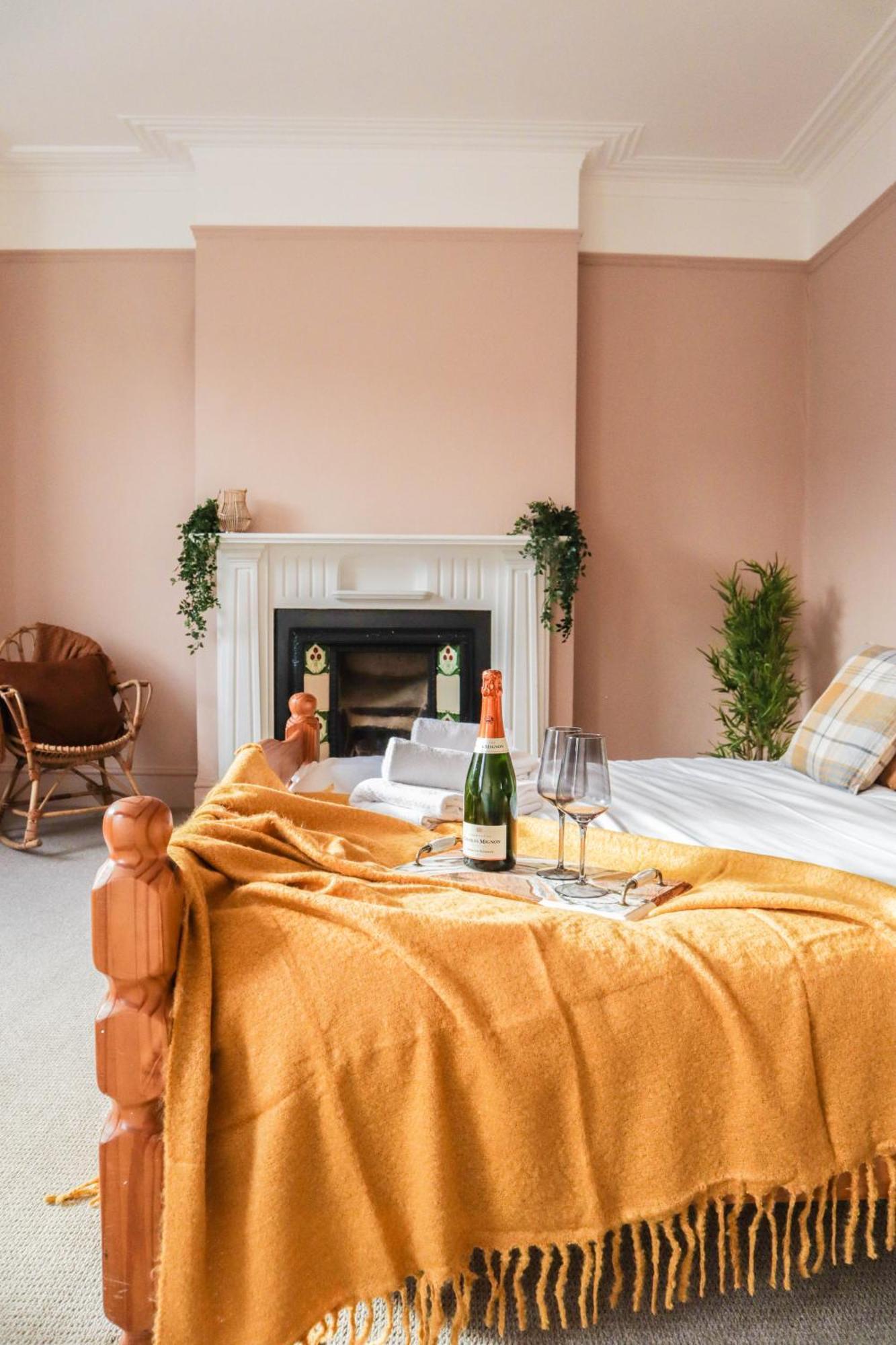 Сasa de vacaciones Stunning 5 Bed House In Clapham - Free Wifi!