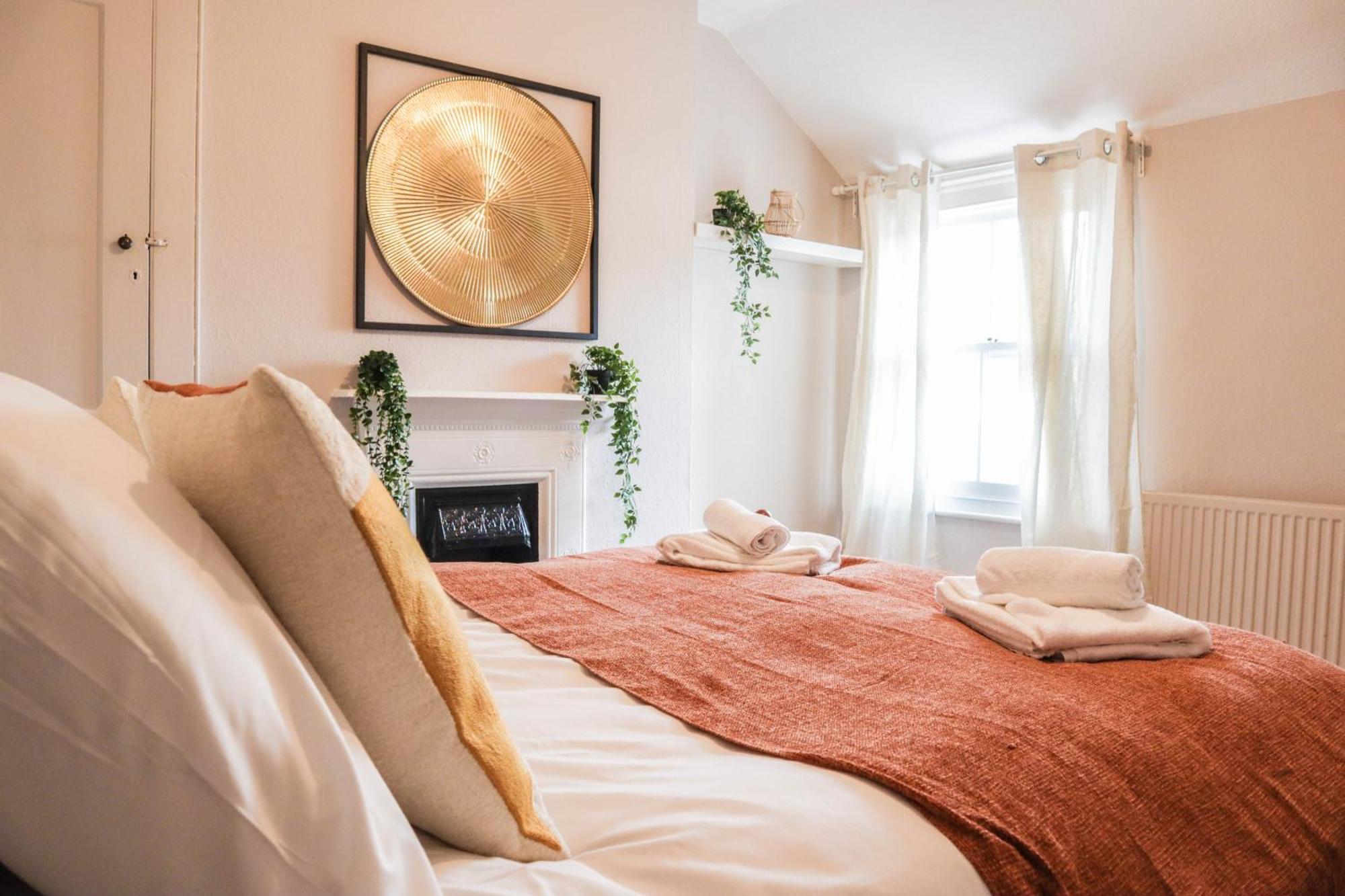 Stunning 5 Bed House In Clapham - Free Wifi! Сasa de vacaciones Londres