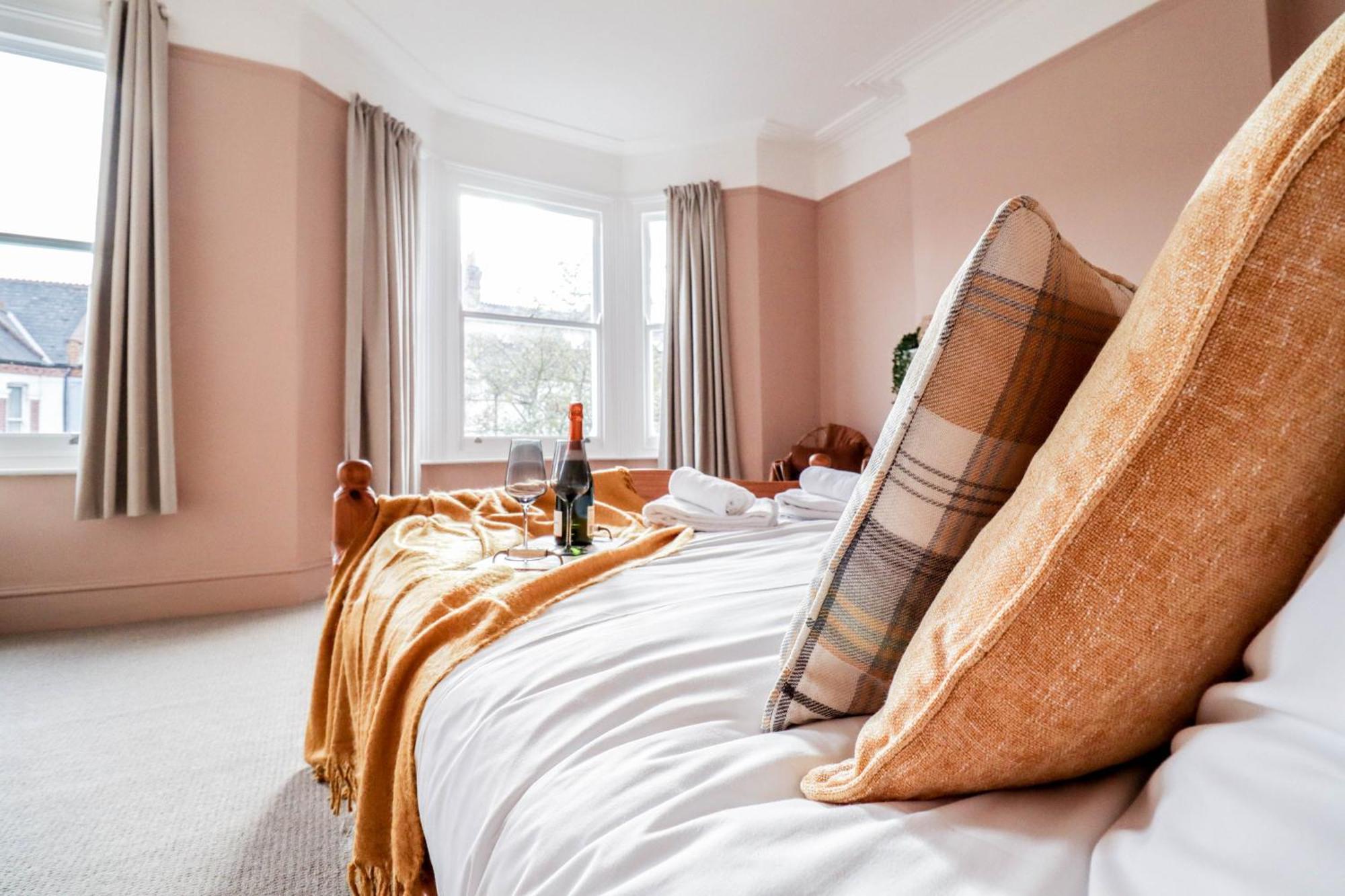 Stunning 5 Bed House In Clapham - Free Wifi! Сasa de vacaciones *