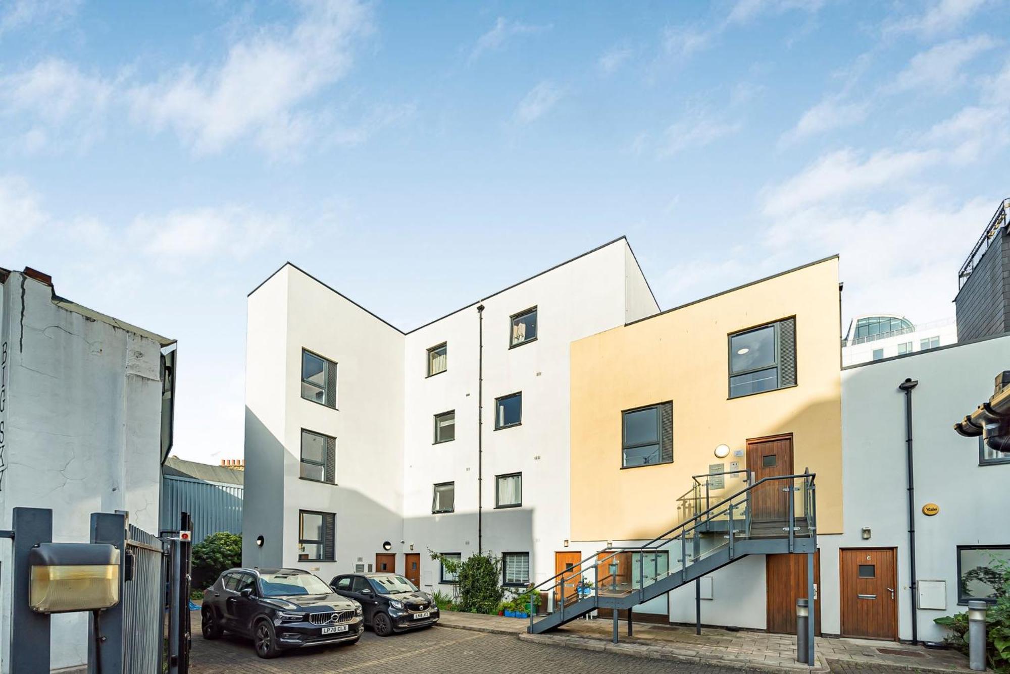 King's Cross - 2br With Terrace - Cityapartmentstay *