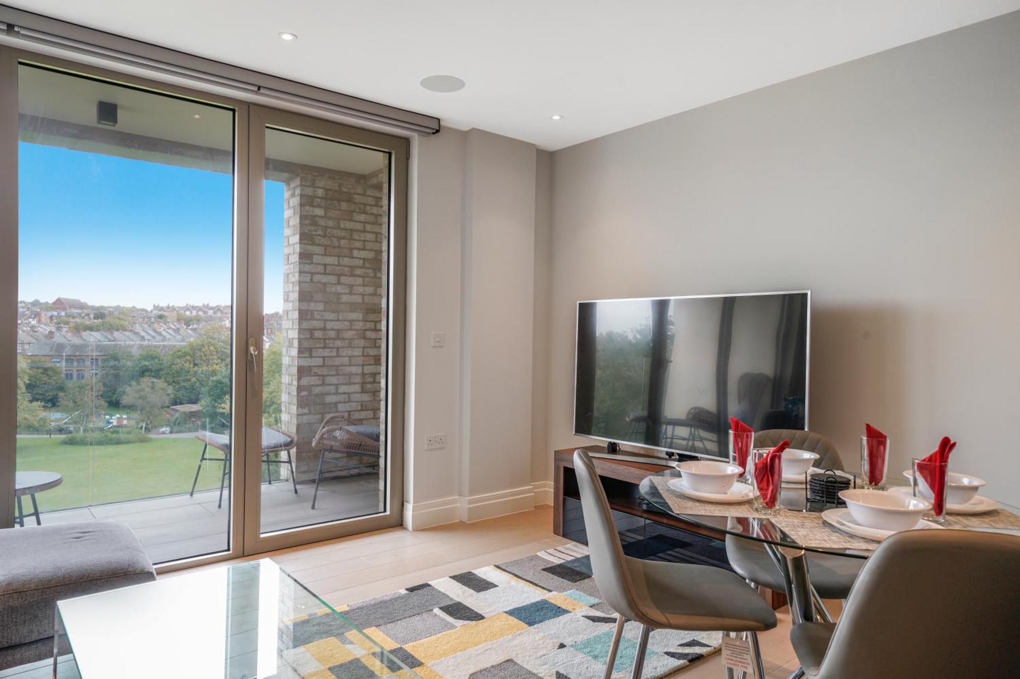 Utopian 3 Bedroom Kilburn Londen