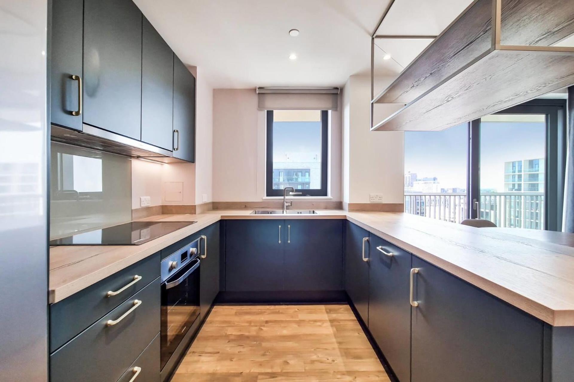 Botanical-inspired At Repton Gardens Right In The Heart Of Wembley Park Apartment London