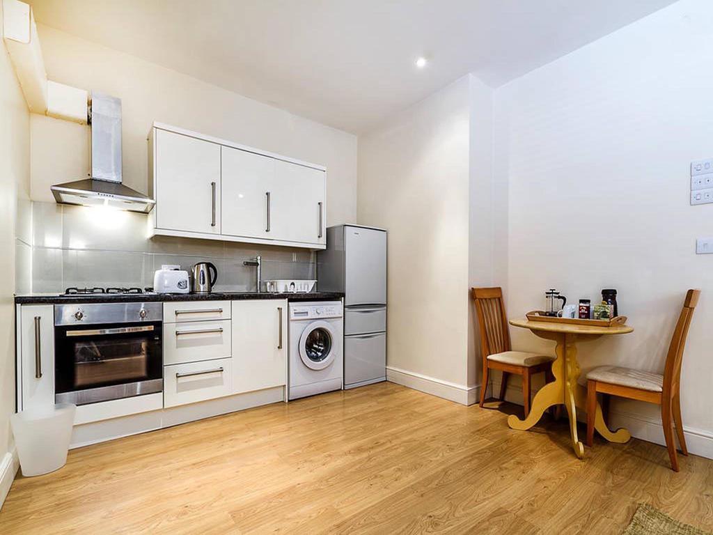 Aparthotel Windsor London