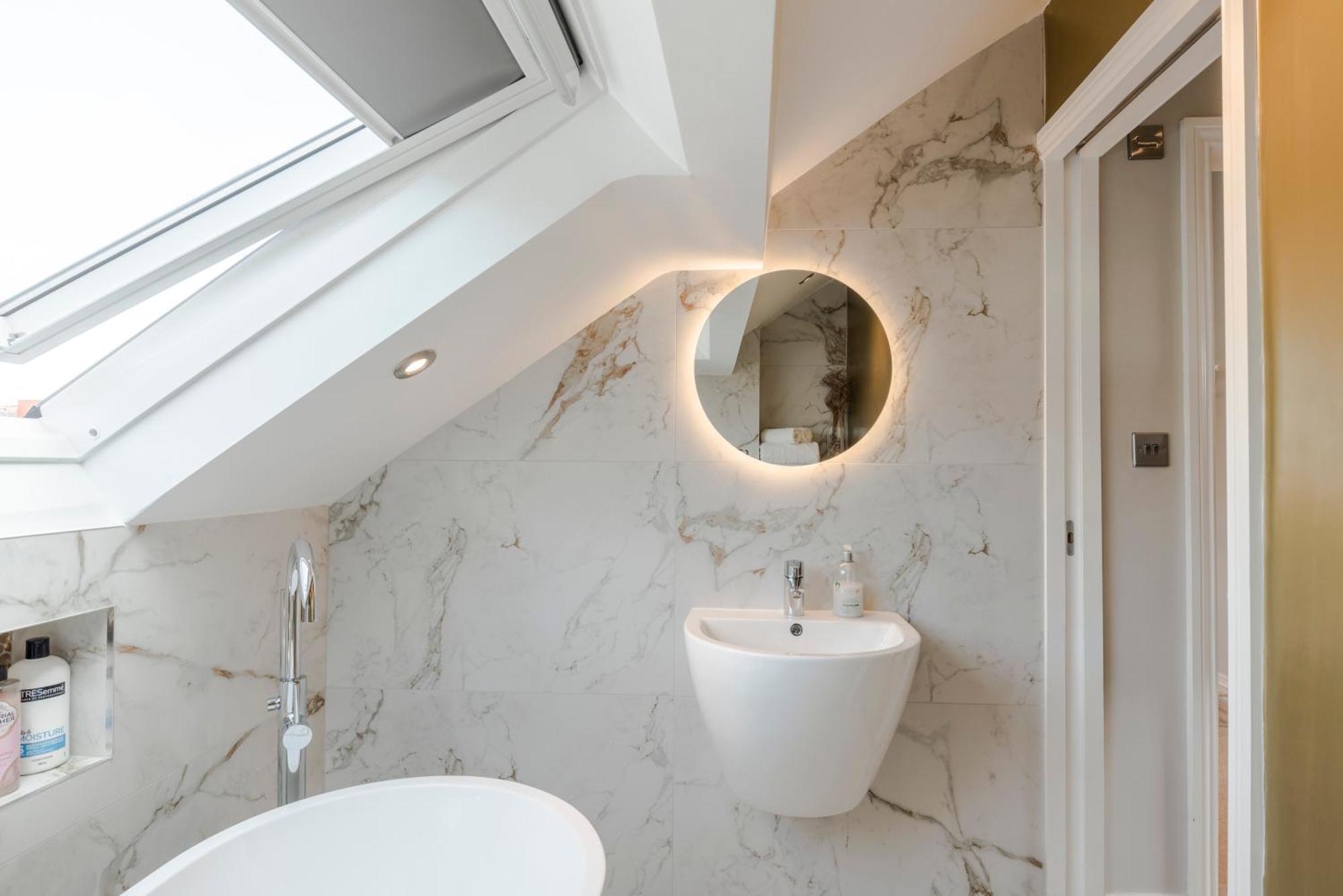 Stunning 3 Bed Duplex In The Heart Of West Hampstead Apartment *