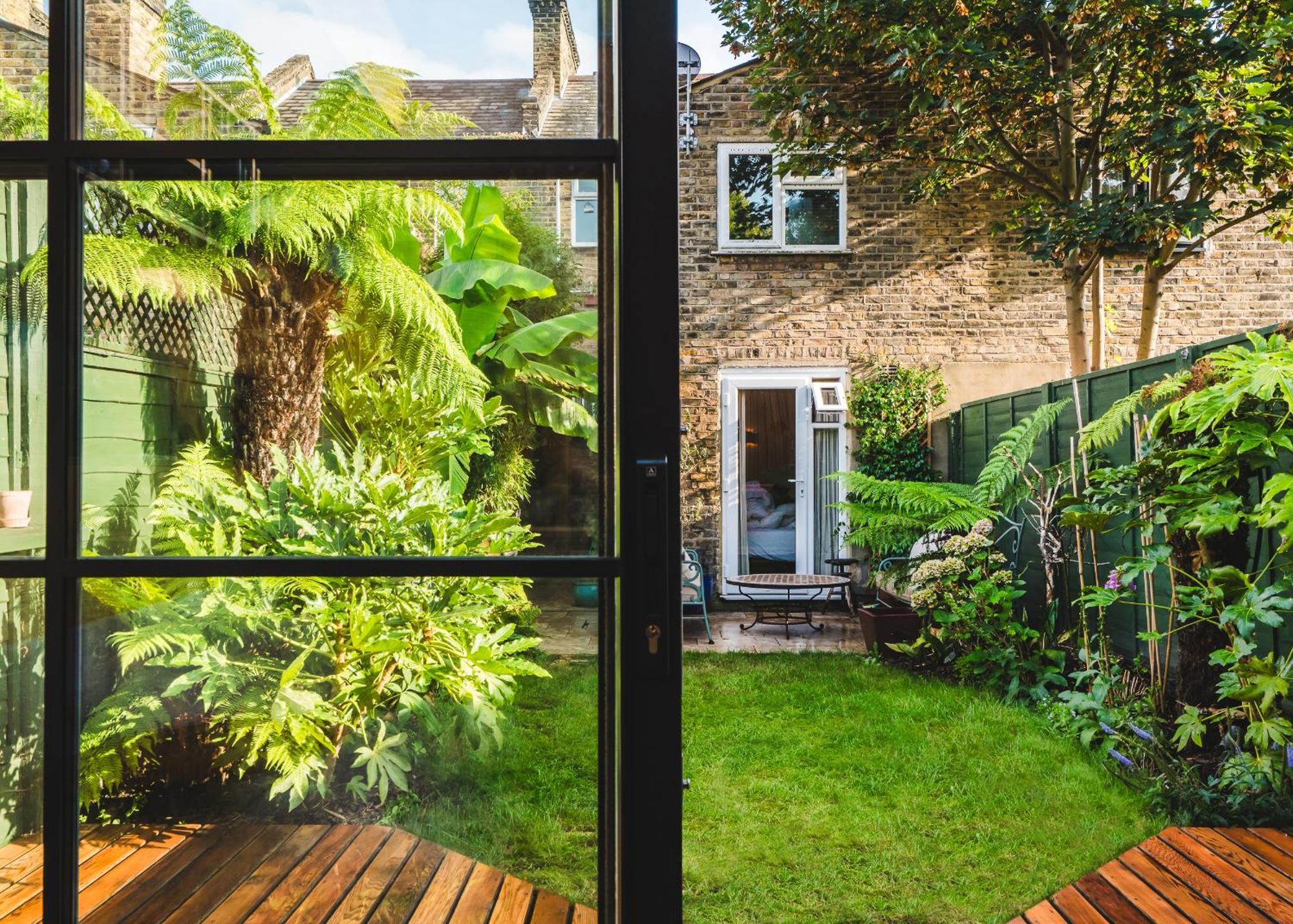 Stunning 2br, Split-level Flat W Garden, Deptford Apartment *