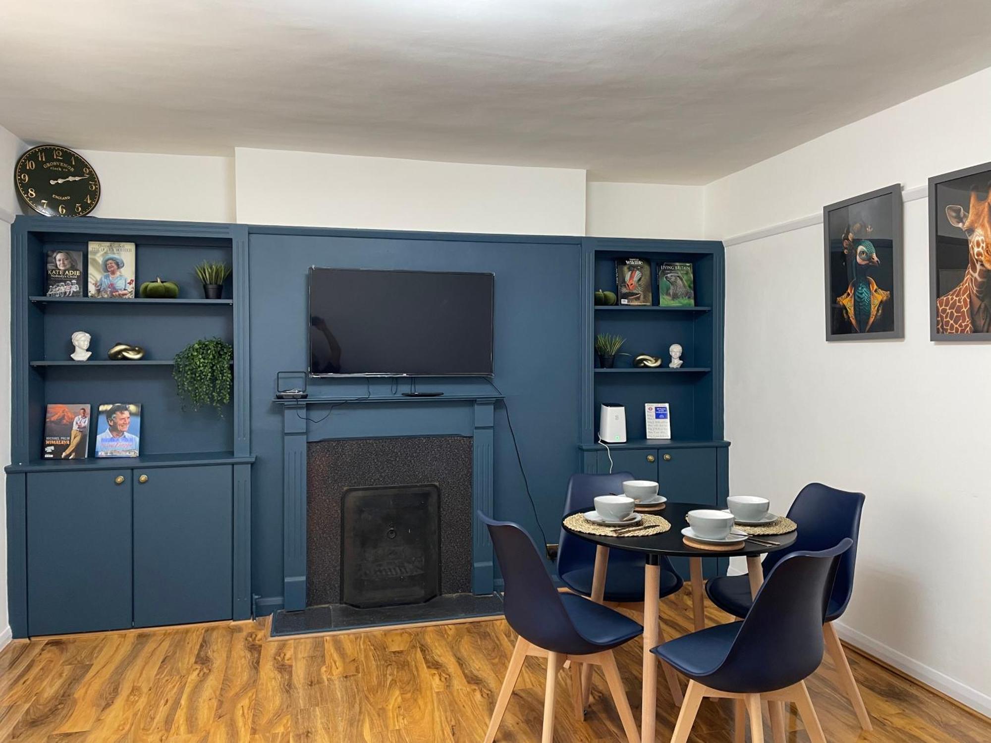Elegant 2 Bedroom Flat In Chiswick Near Tube Stations Appartement