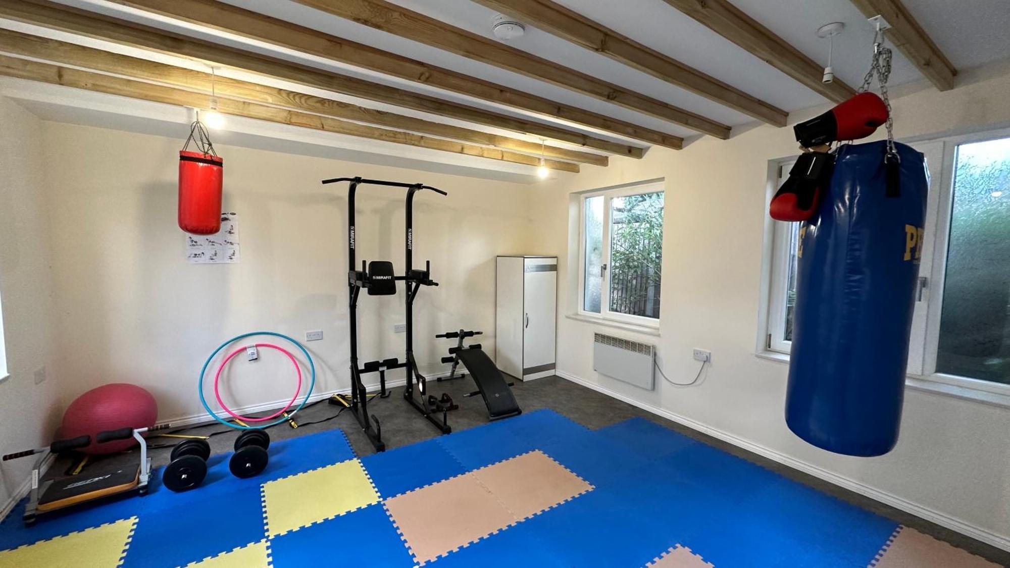 Vakantiehuis North A Spacious 7 Bedroom House Accommodating Up To 18 People Complete With Own Gym And Table Tennis