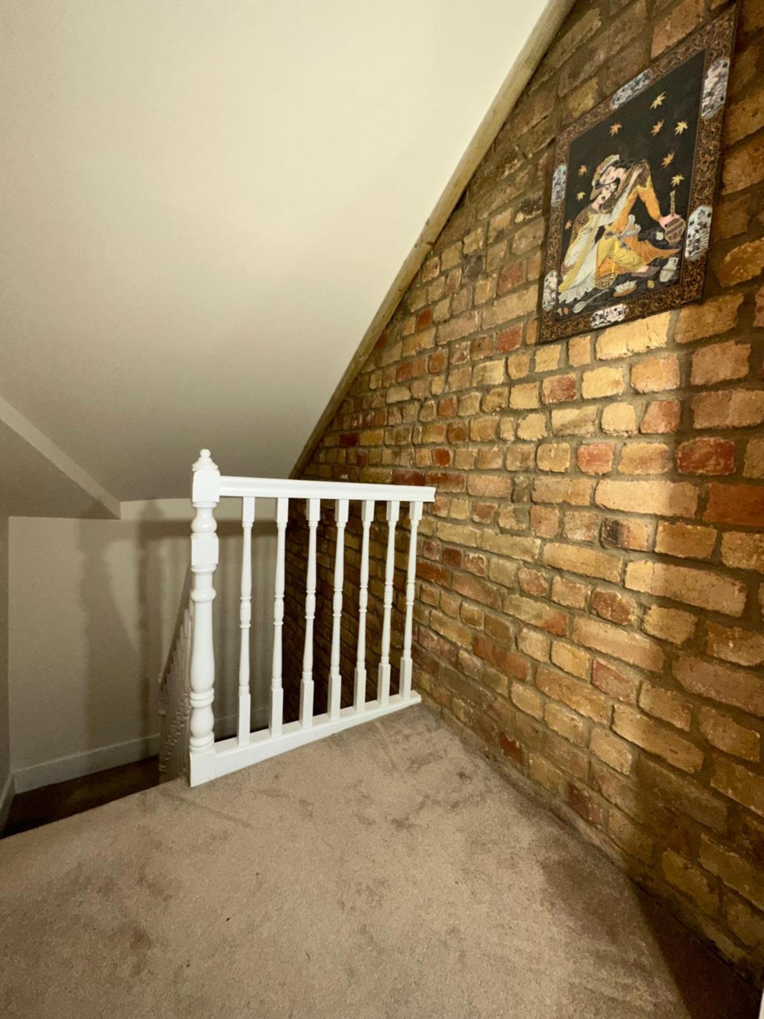 North A Spacious 7 Bedroom House Accommodating Up To 18 People Complete With Own Gym And Table Tennis Londen