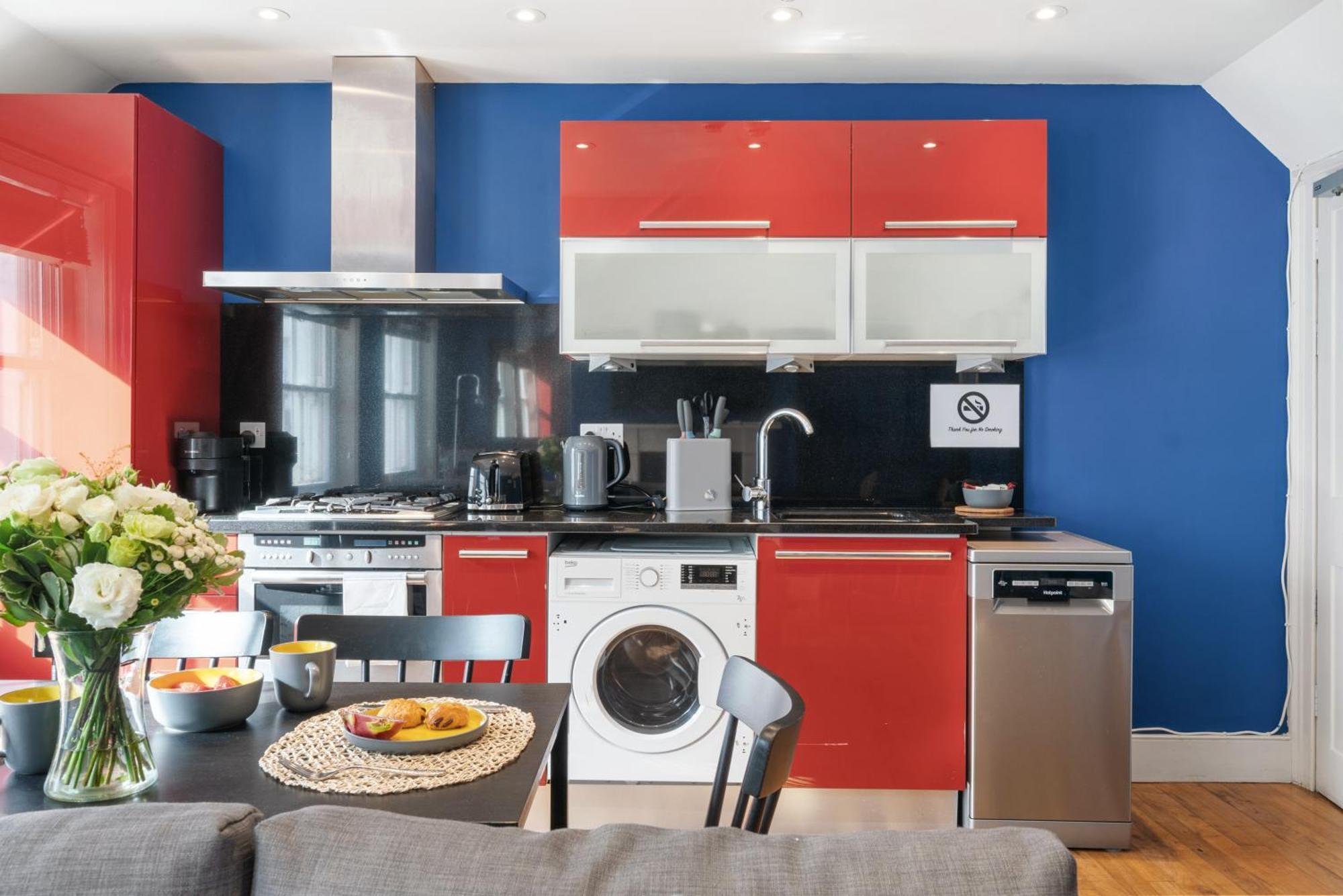 Beautiful One Bedroom In Soho * Londen