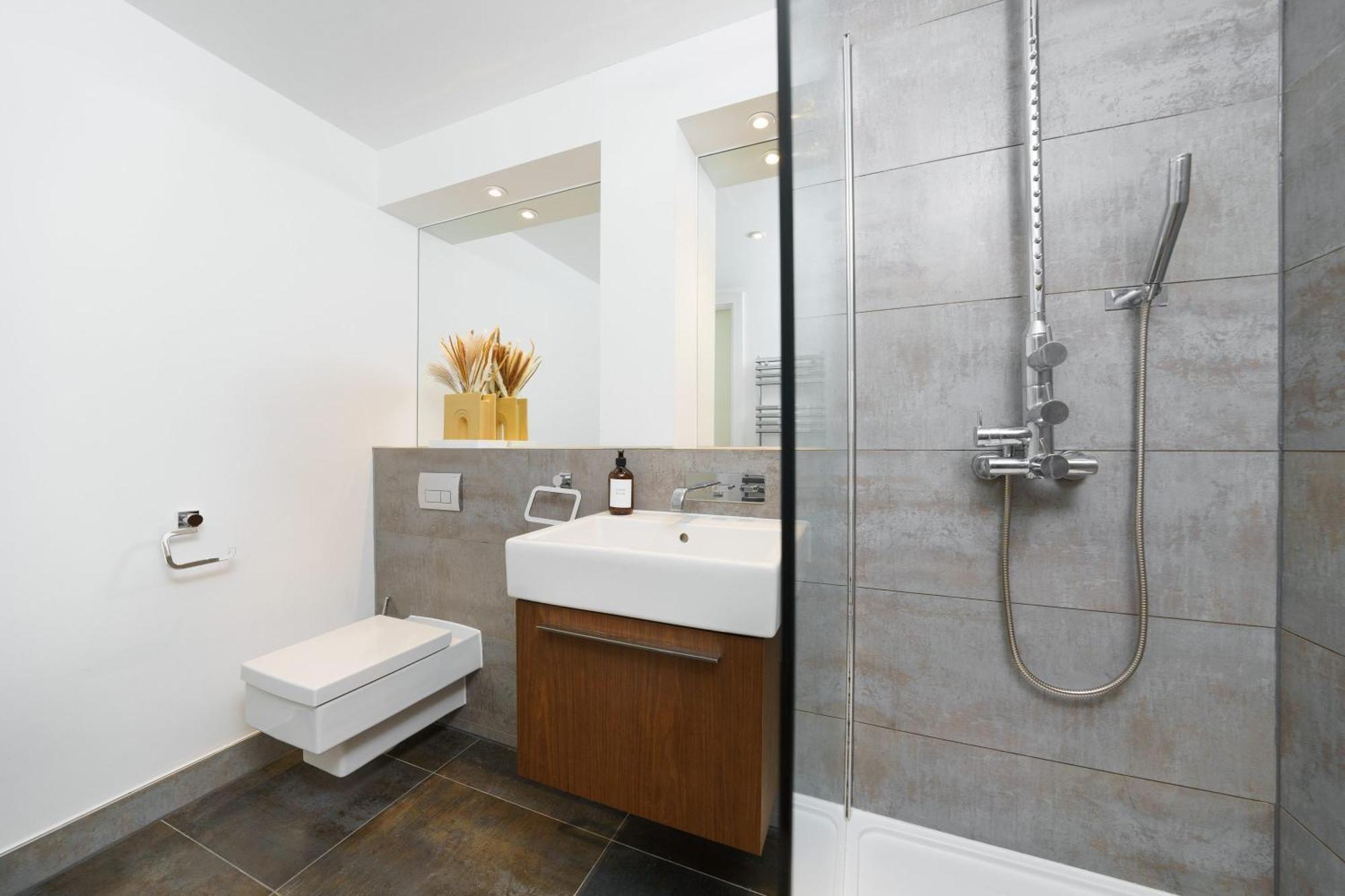 Trafalgar Sq 1 Bedr, 3 Beds Sleeps 6 * Londen