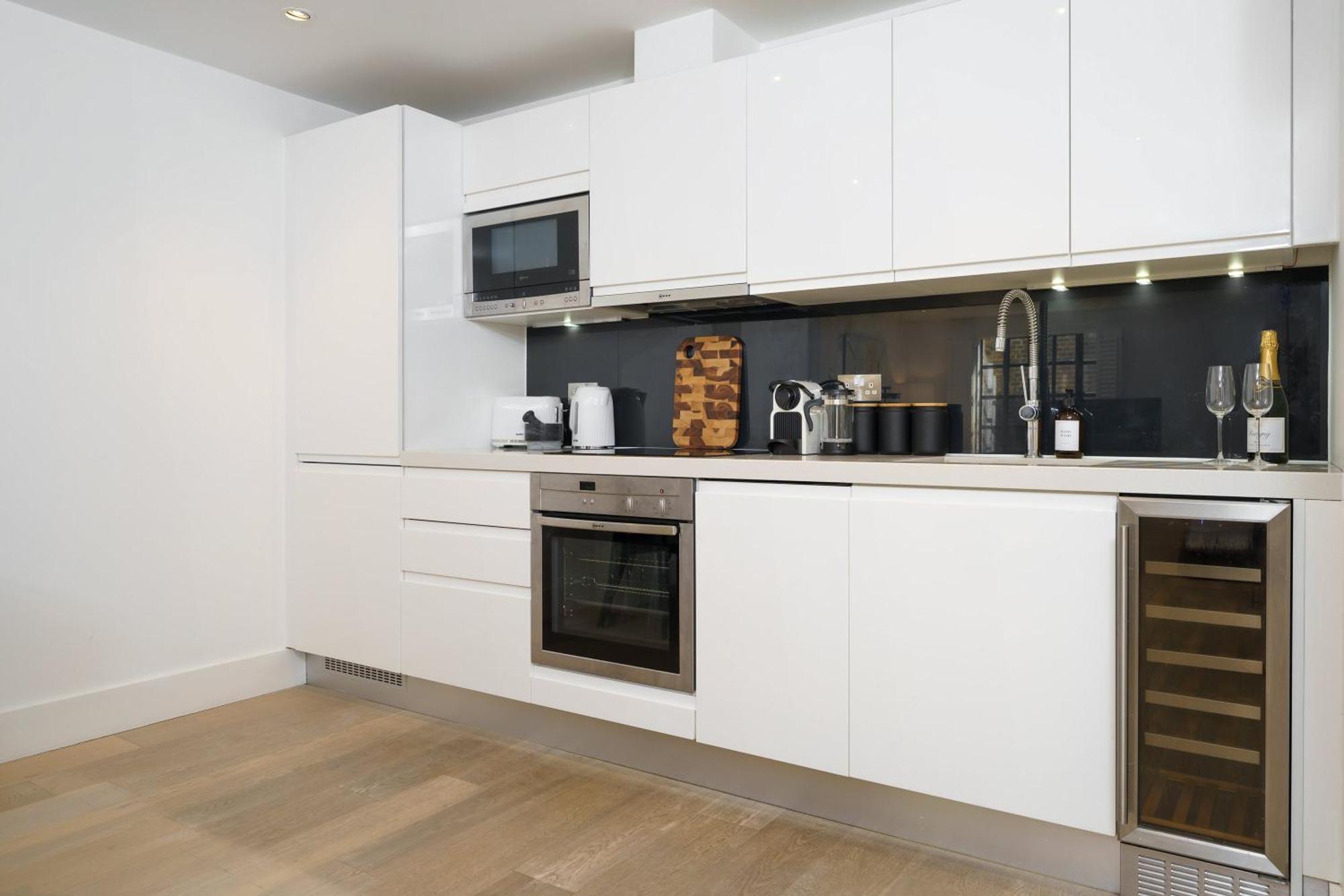 Trafalgar Sq 1 Bedr, 3 Beds Sleeps 6