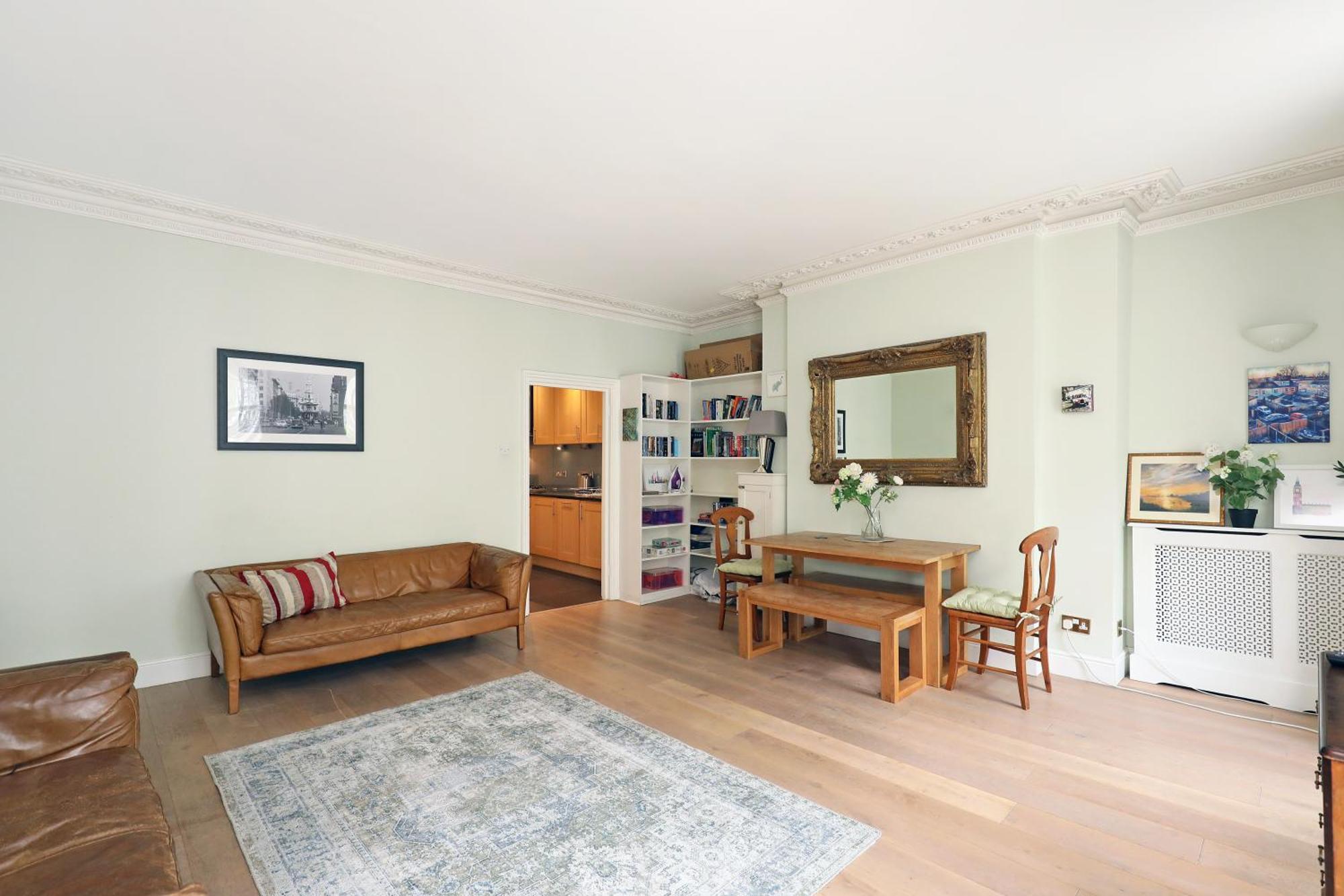 Covent Garden Superior Two Bedroom Aparment On *