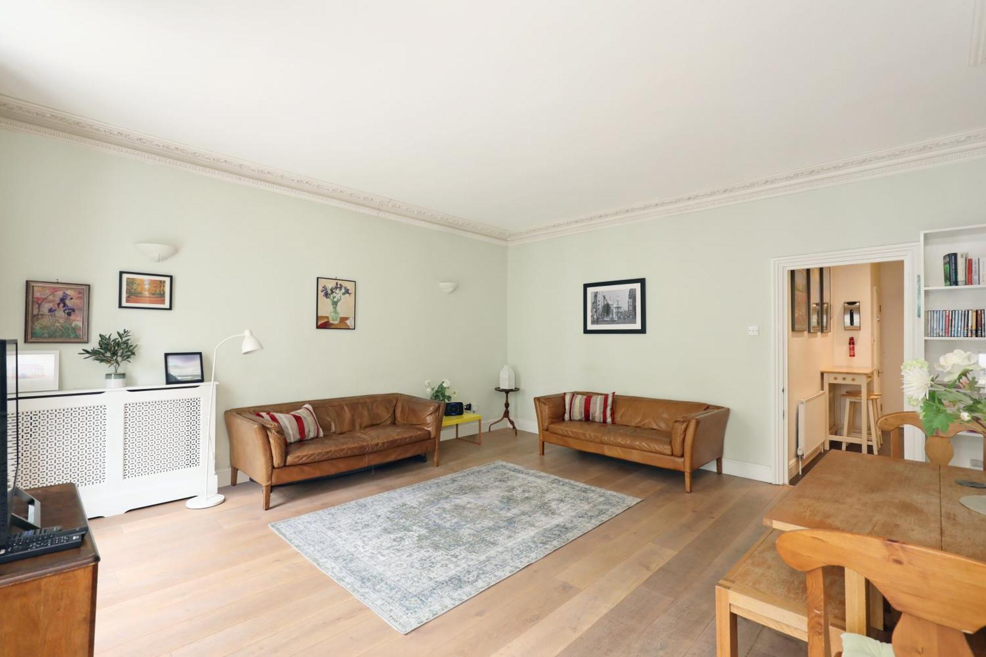 Covent Garden Superior Two Bedroom Aparment On