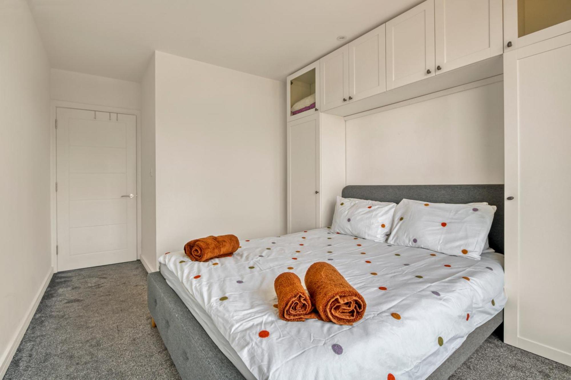 Apartment Modern Penthouse In Wembley London