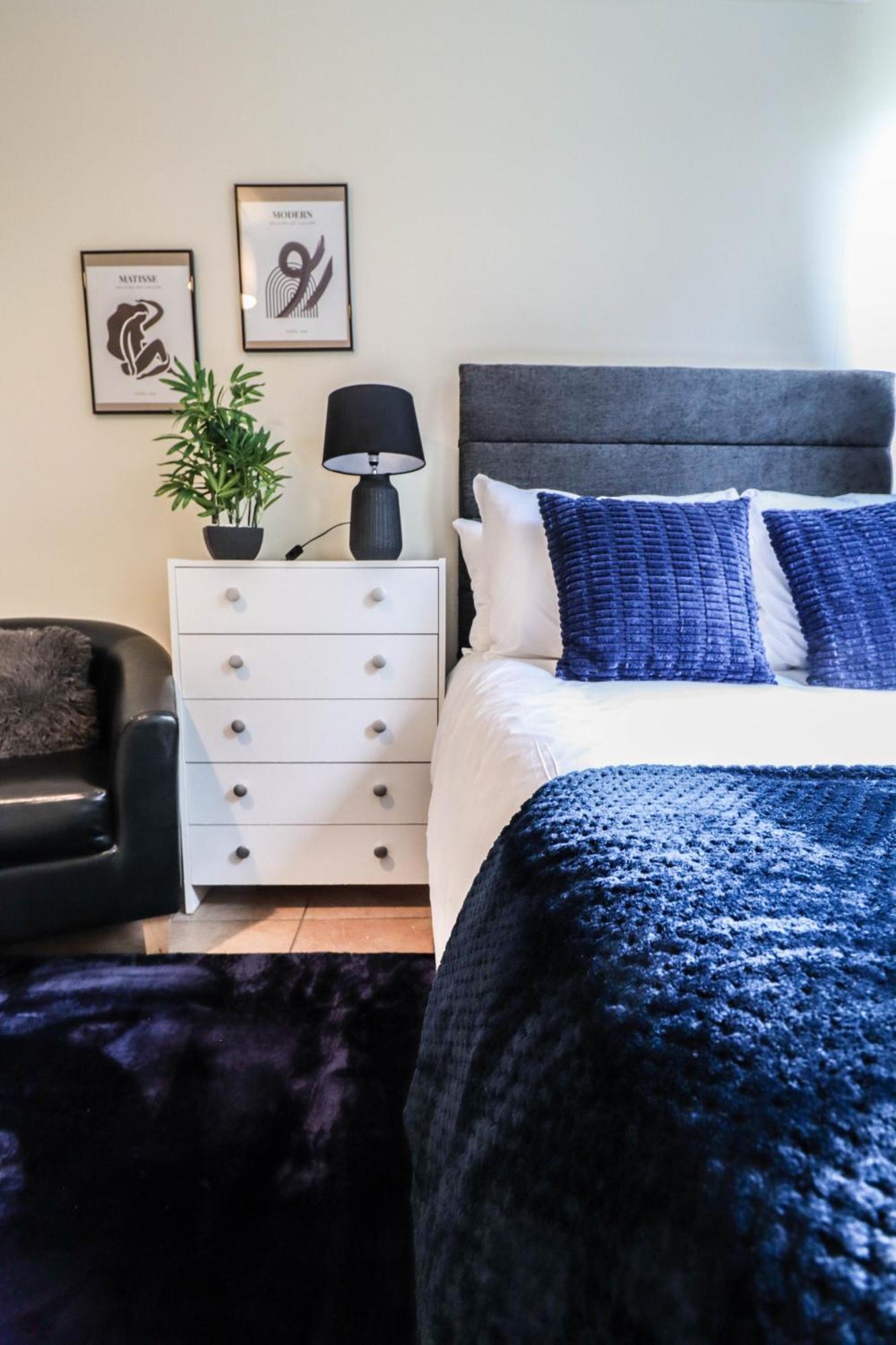 Appartement Cosy Property Right By Warren Street Station! Free Wifi! *