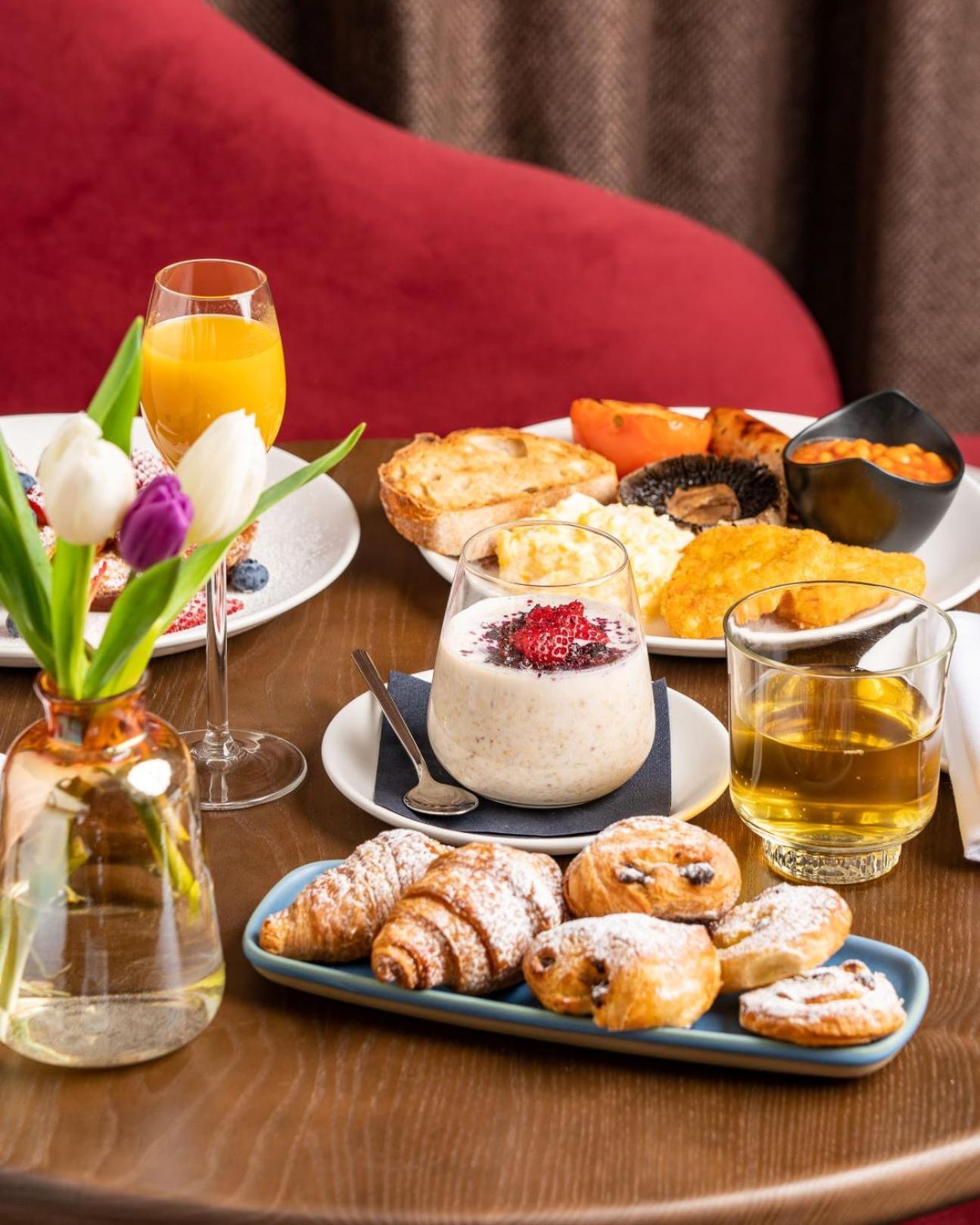 The Gantry London, Curio Collection By Hilton Hotel London
