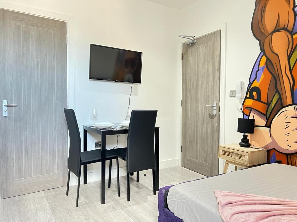 Apartment Studio London