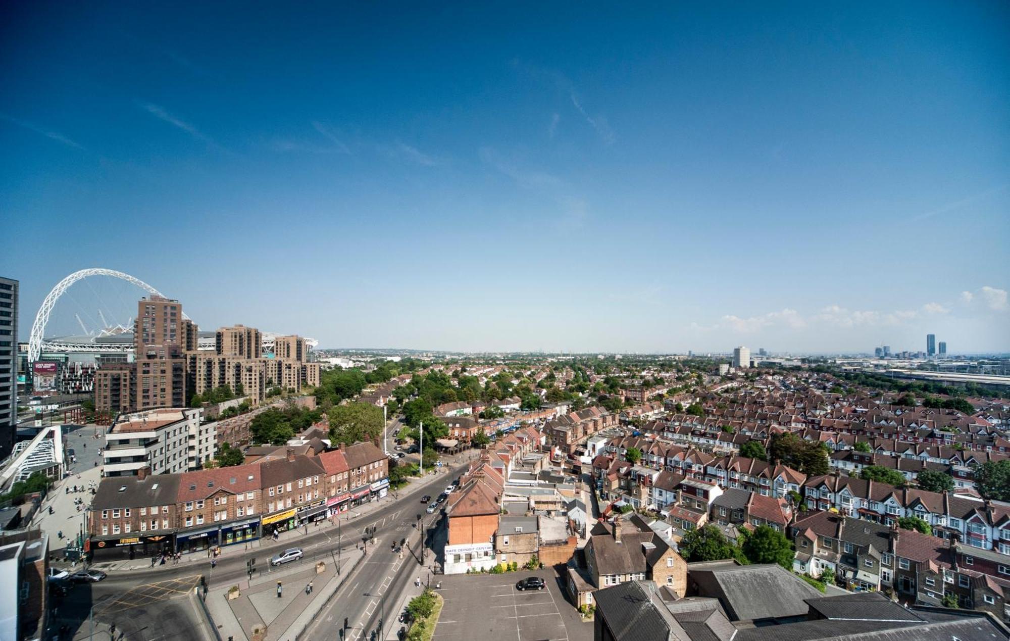Apartment Floor - 2 Bed/2 Bath + Private Balcony *