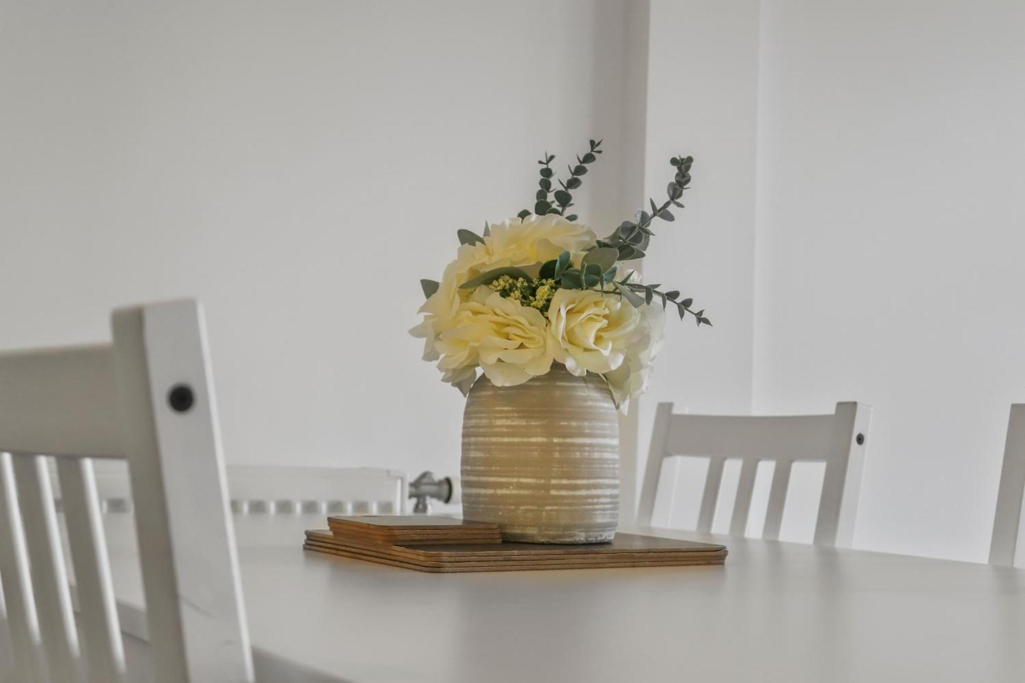 Centrally Located - Modern - 2bed - 2bath Appartement