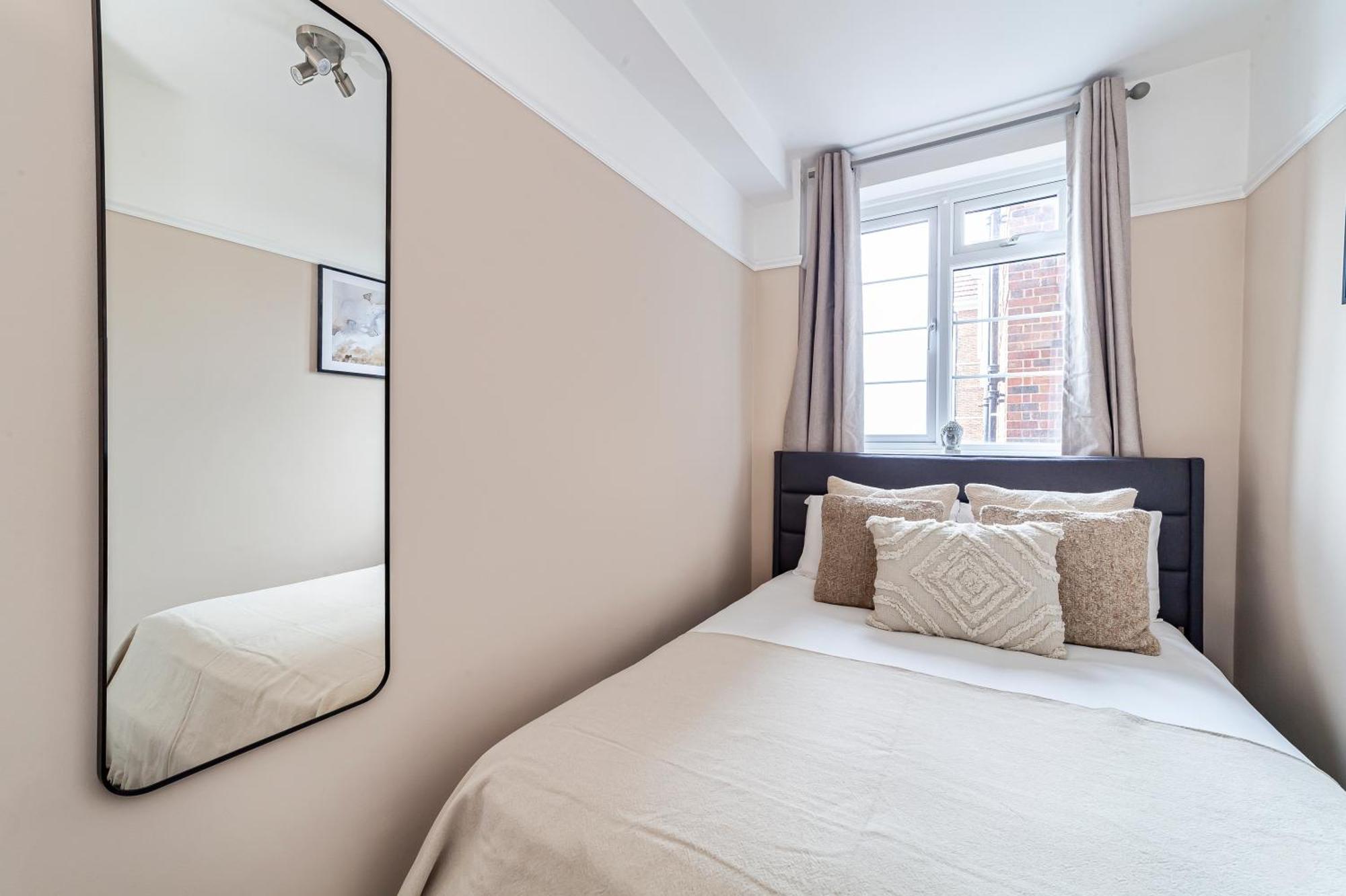 Apartment The Crystal Palace Collection