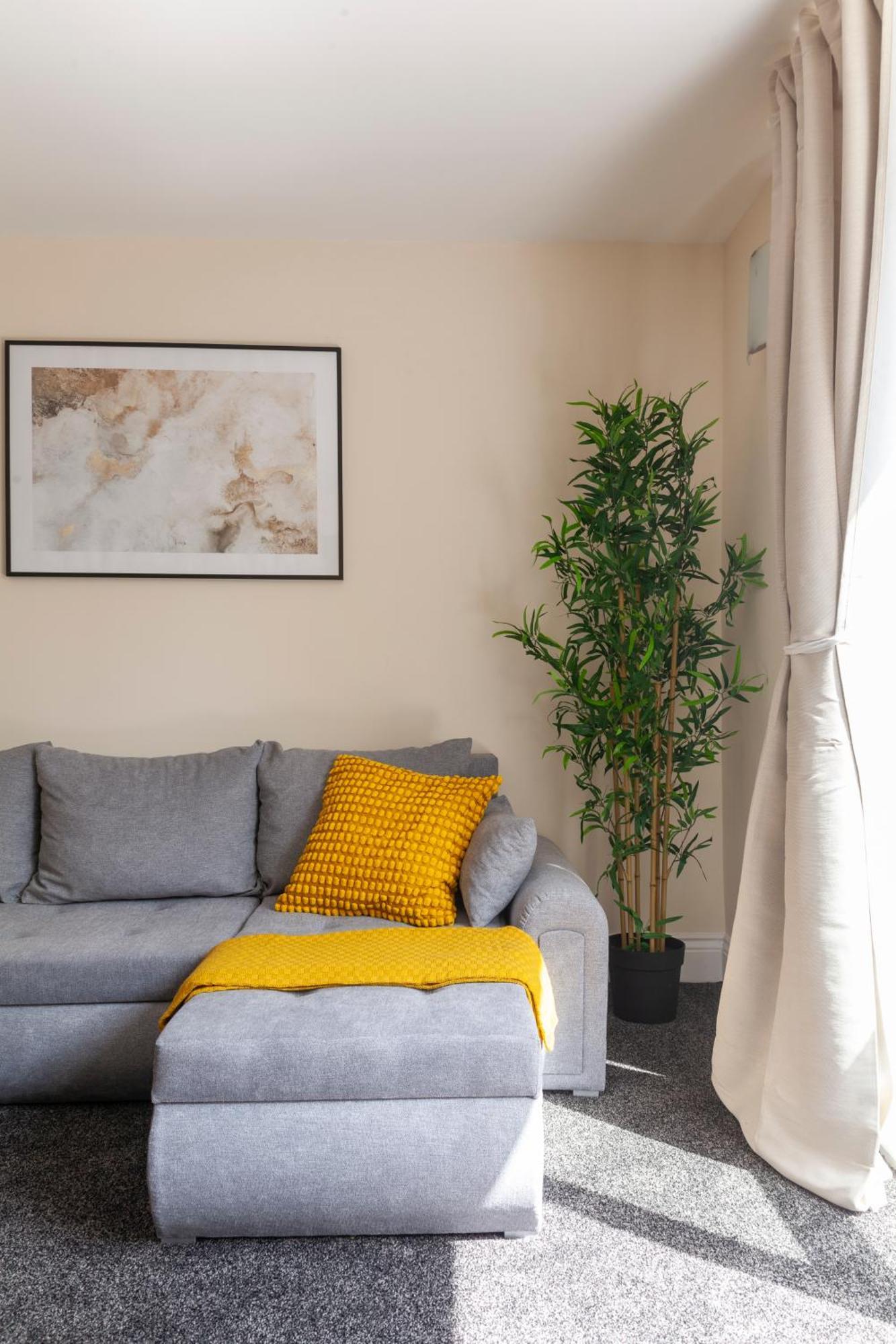Arte Serviced Stratford - 3 Bedrooms 2 Bathrooms London, Stratford, Maryland, Free Parking, Garden, Weekly Or Monthly - Up To 8 Guests *