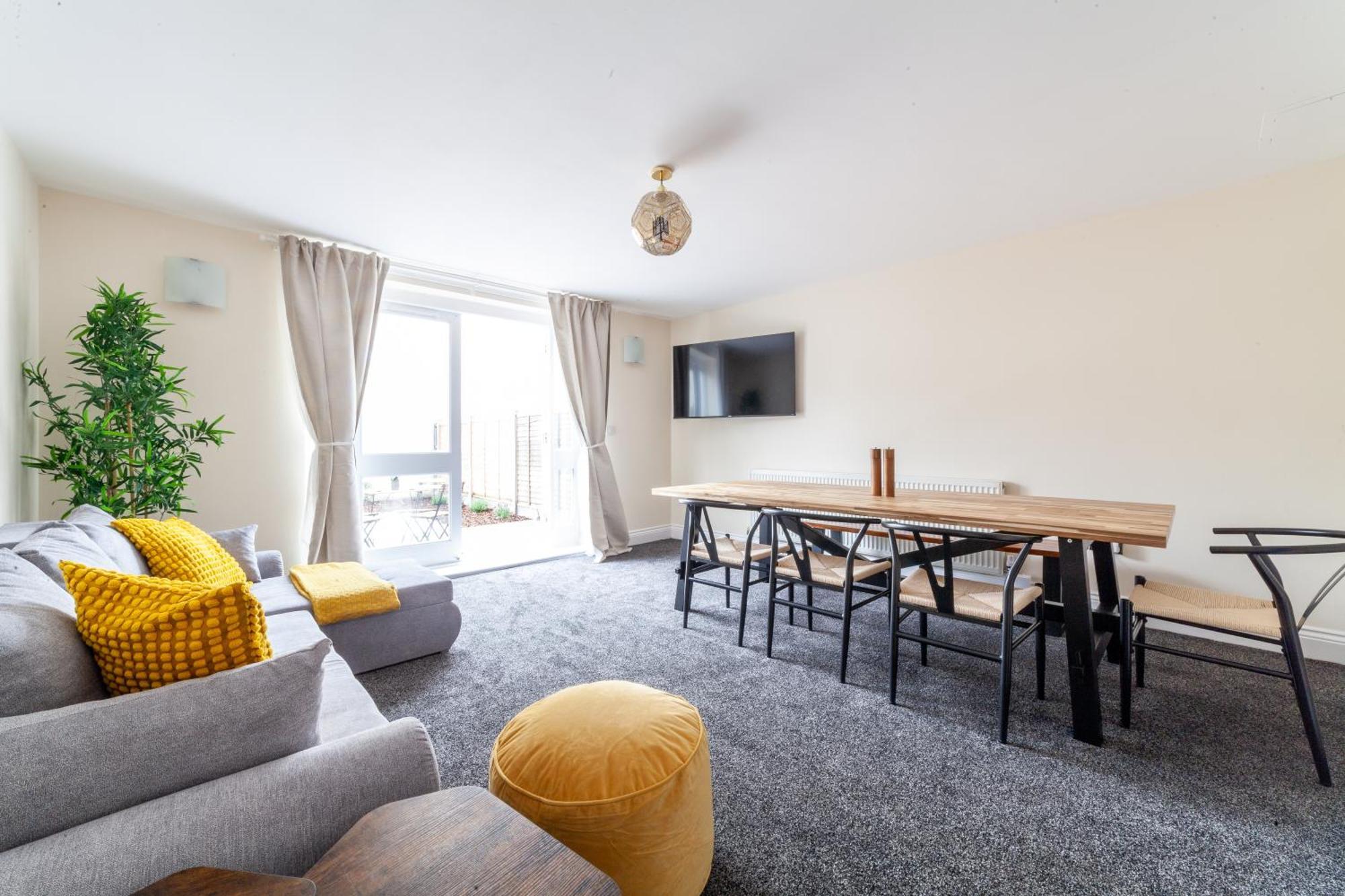 Ferienhaus Arte Serviced Stratford - 3 Bedrooms 2 Bathrooms London, Stratford, Maryland, Free Parking, Garden, Weekly Or Monthly - Up To 8 Guests *