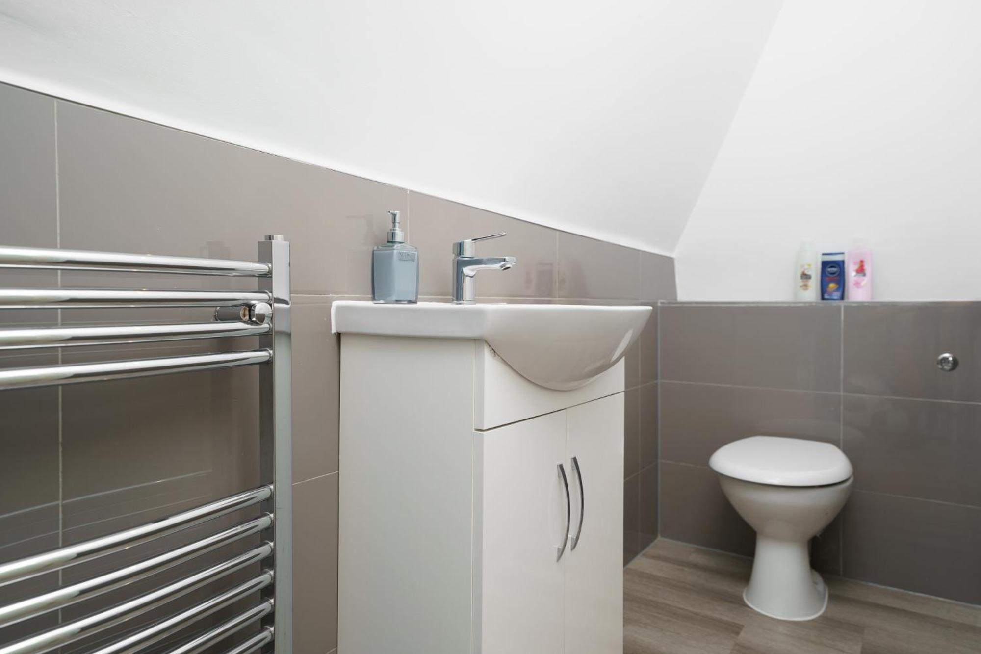 Apartment Modern In South West London