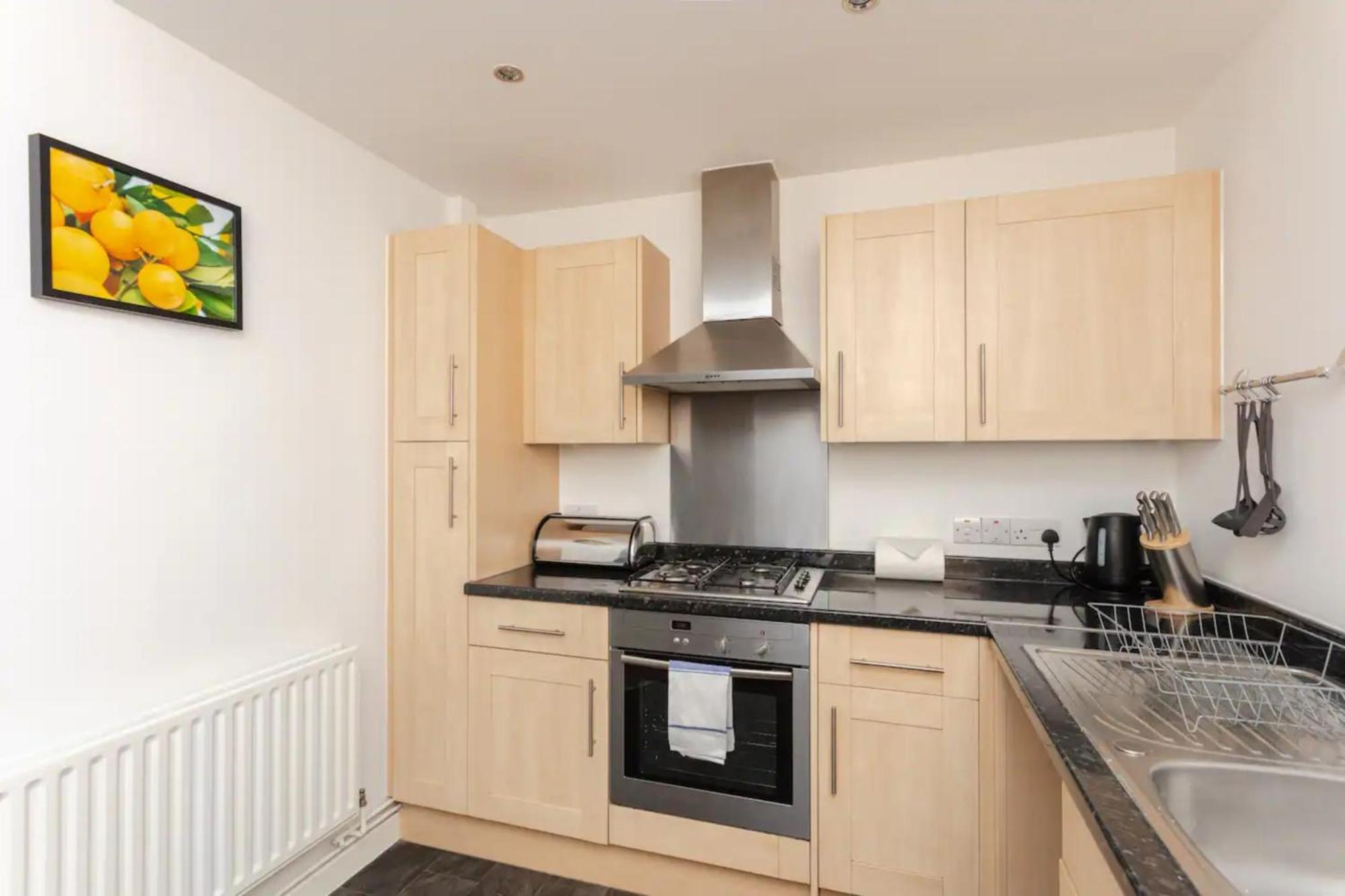 Bright & Airy 1 Bedroom In Trendy Peckham London