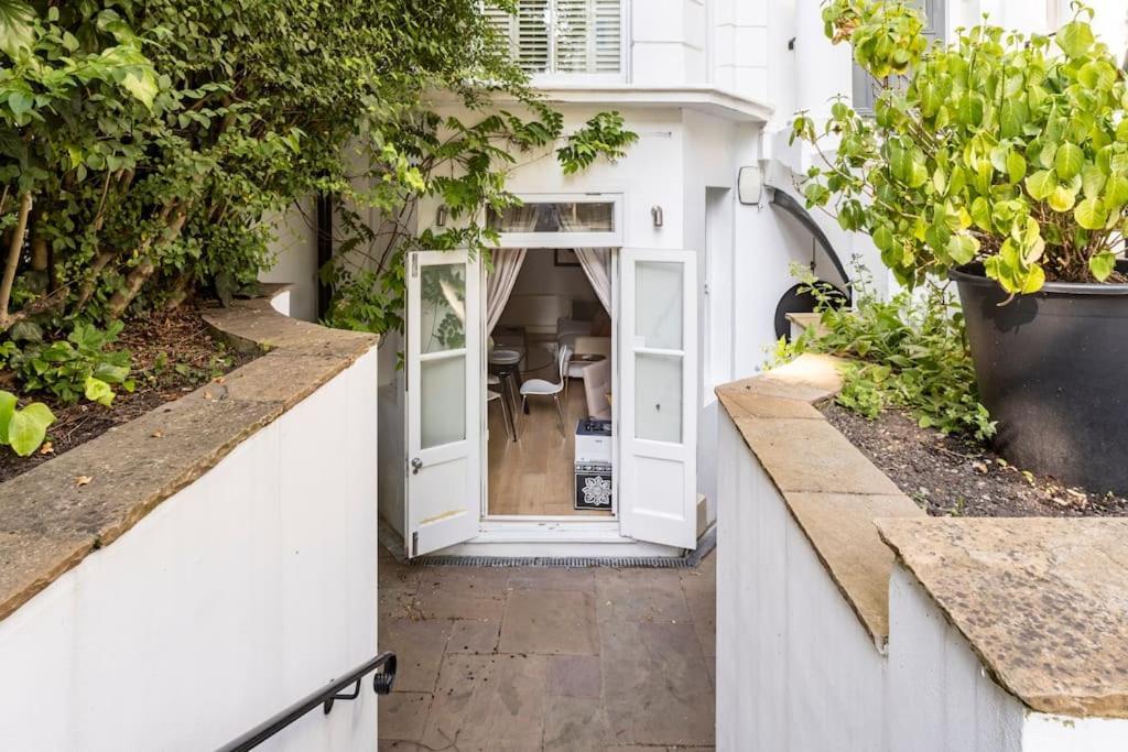 Apartment Superior 5* Kensington, Flat + Free Wi-fi London
