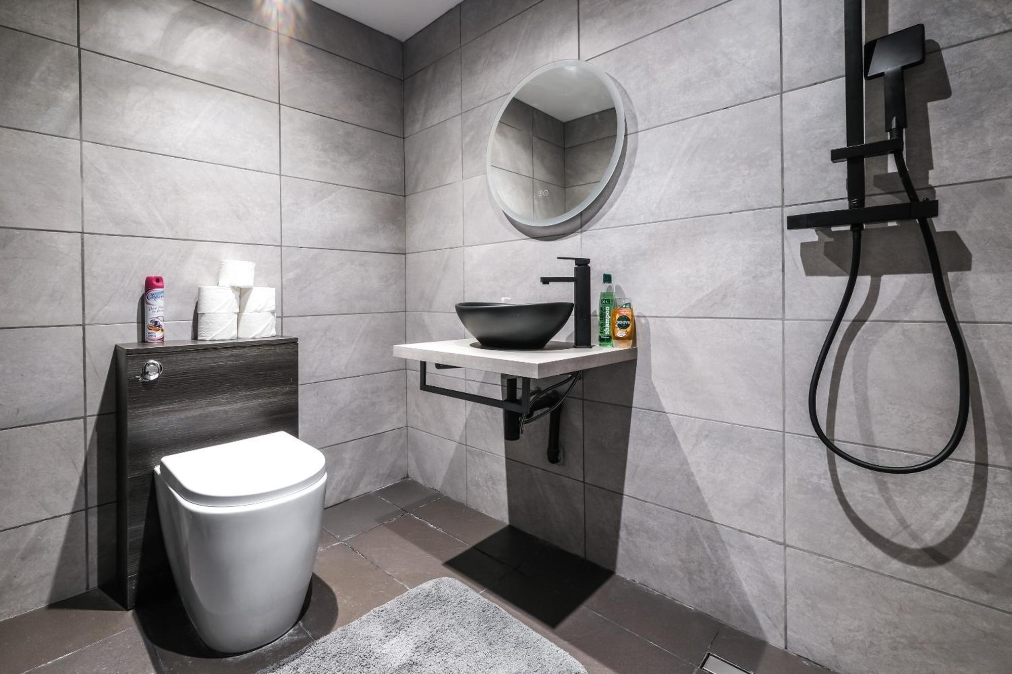 Apartment Piccadilly Wonderland Sleep 8 Vra London