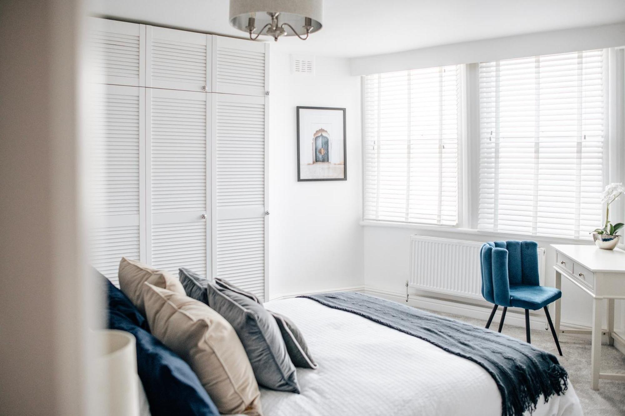 Chic 1 Bed Flat Zone 2 Hampstead Swiss Apartment London