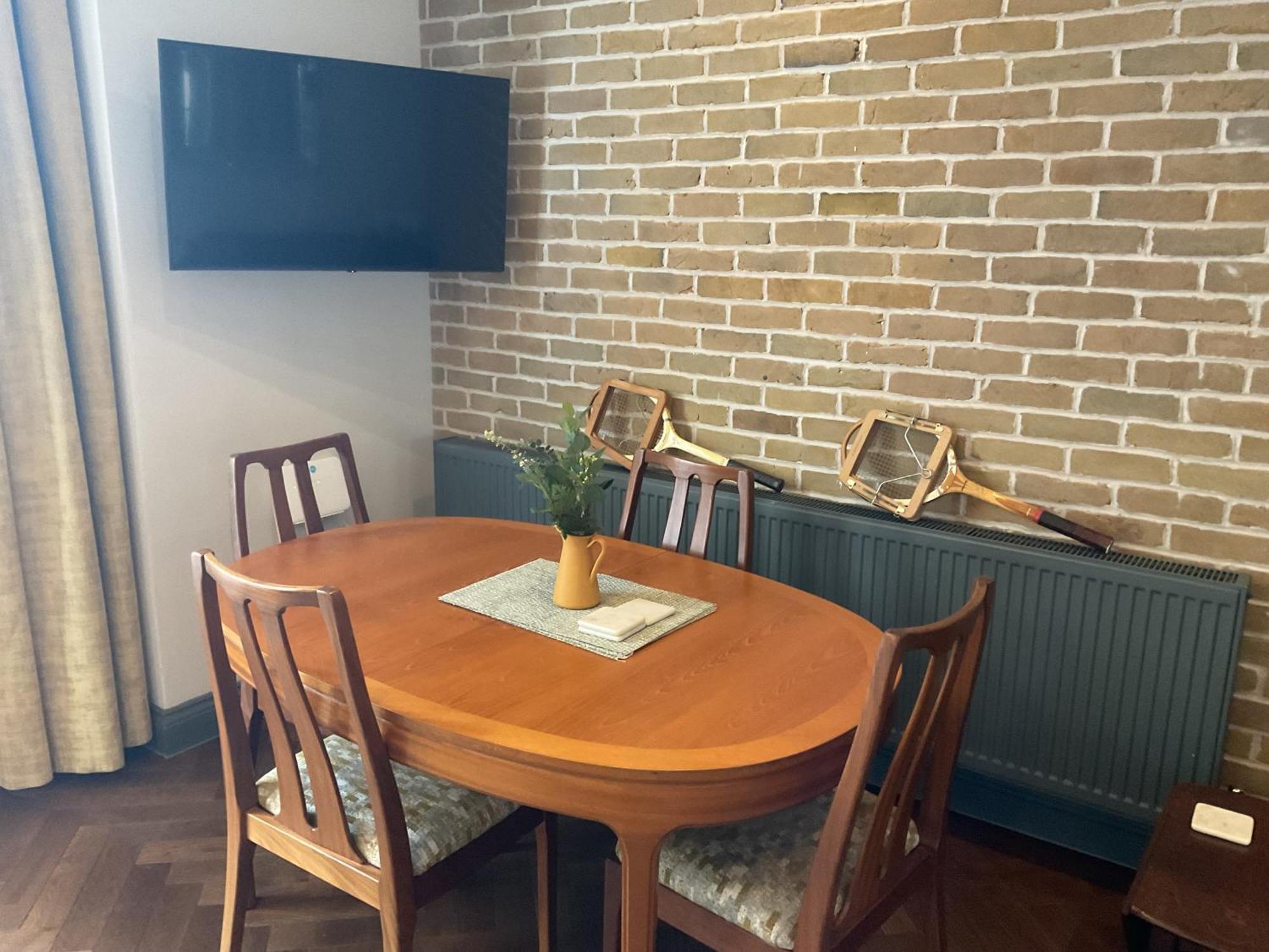 Queens View Apartment London