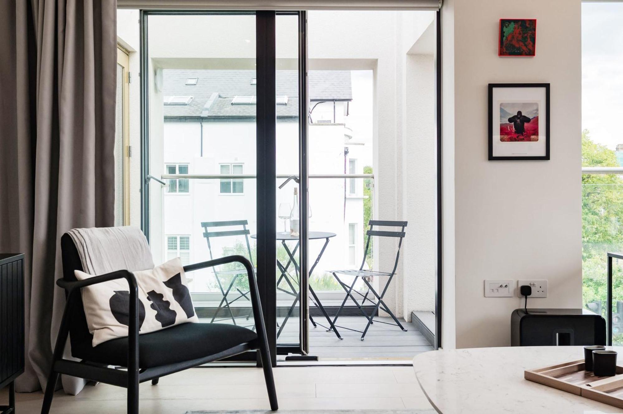 The Modern Glasshouse Apartment London