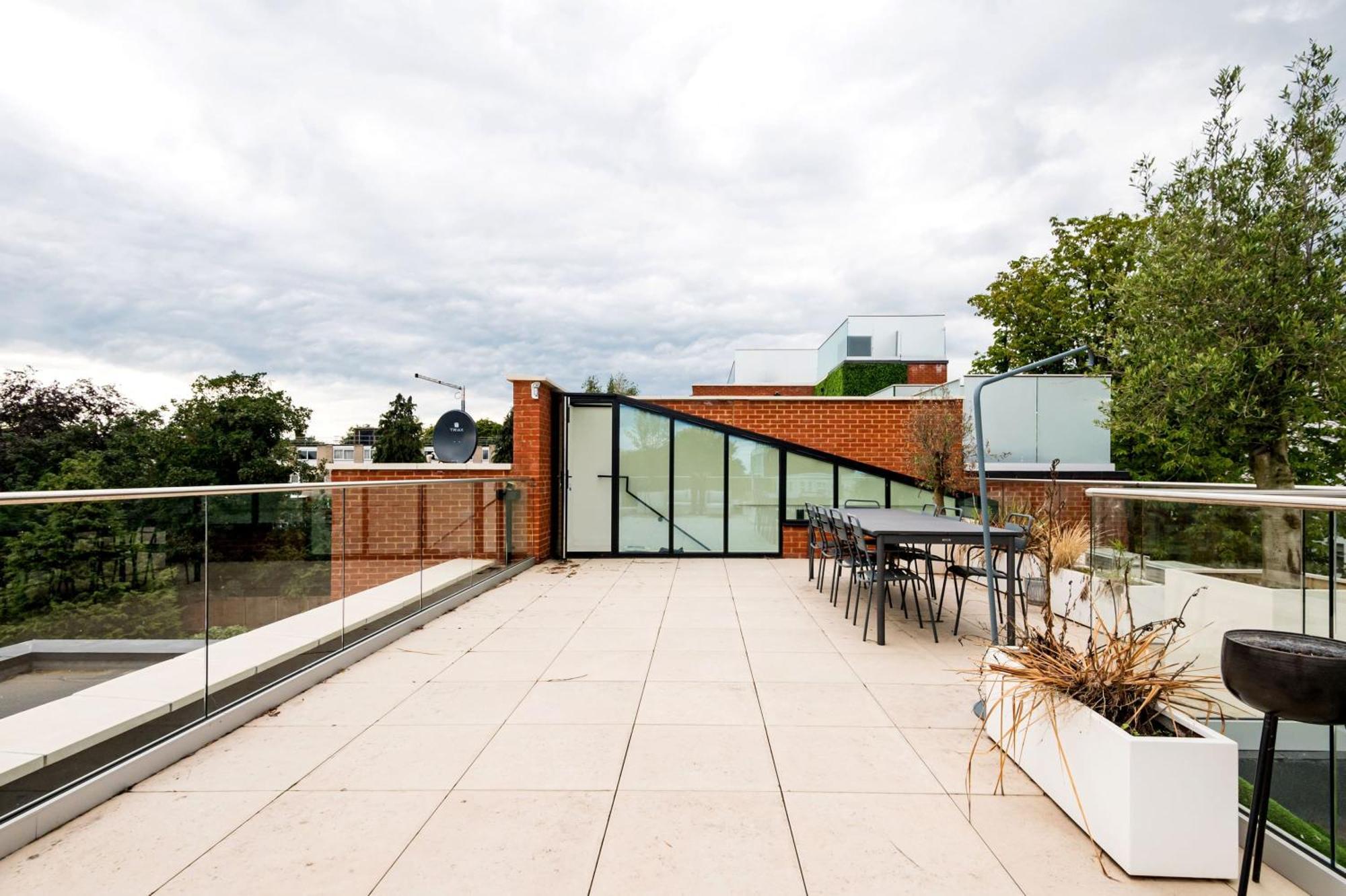 The Modern Glasshouse Apartment London