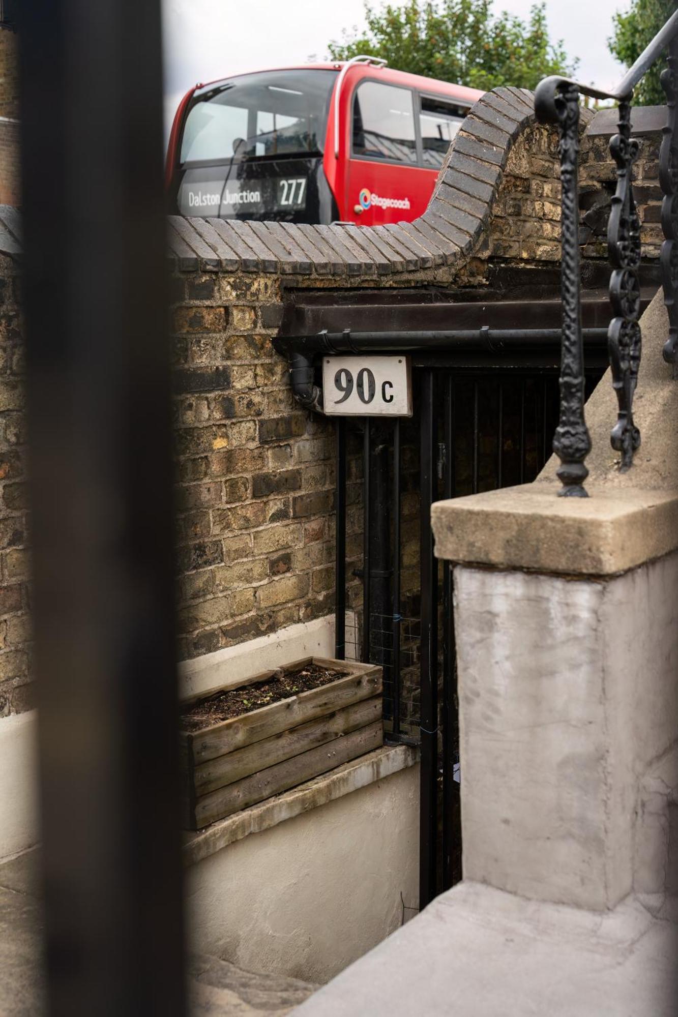 Apartment Funky Trendy Modern 3 Bed 3 Bath House In Dalston *