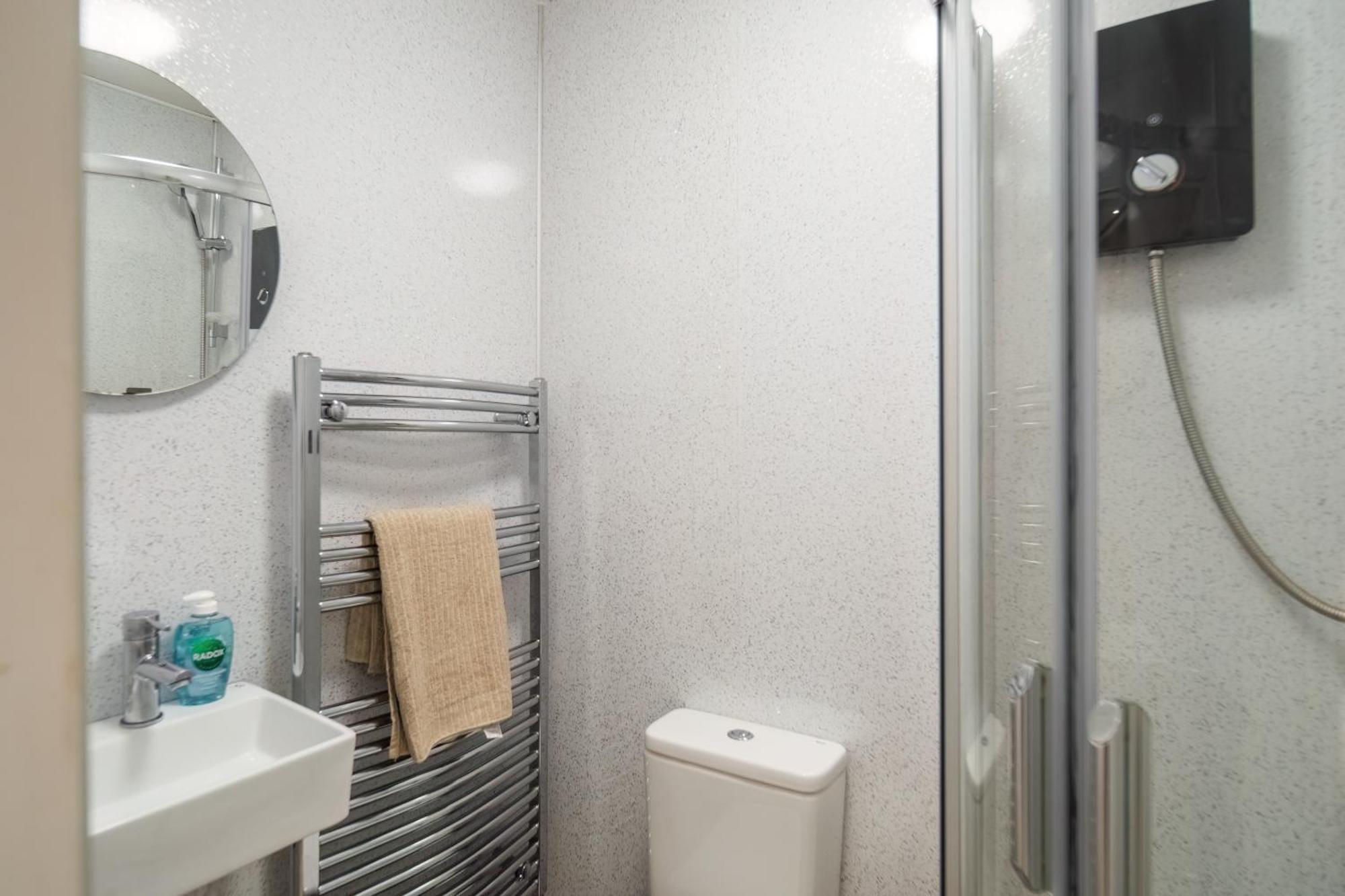 Apartment Funky Trendy Modern 3 Bed 3 Bath House In Dalston *
