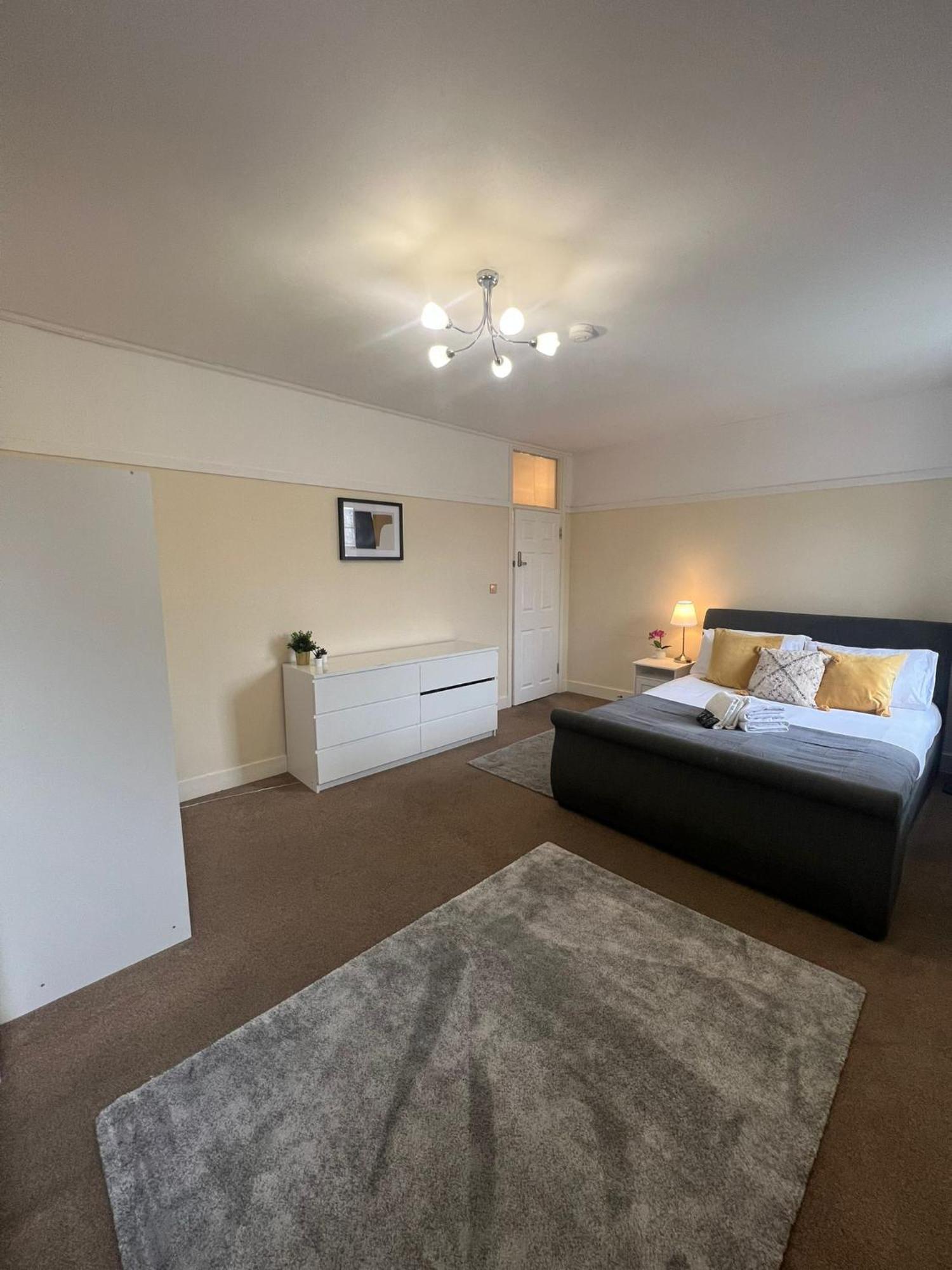 Privatunterkunft Stunning Wembley Stadium Flat