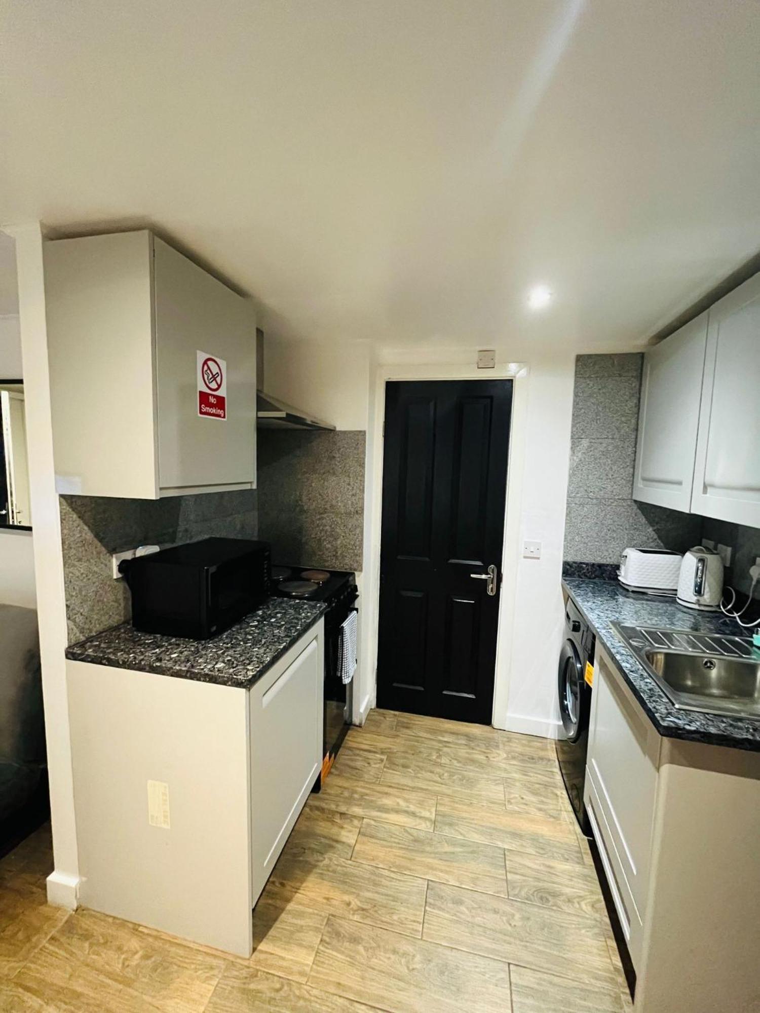 Appartement Exclusive Private One Bedroom Londen