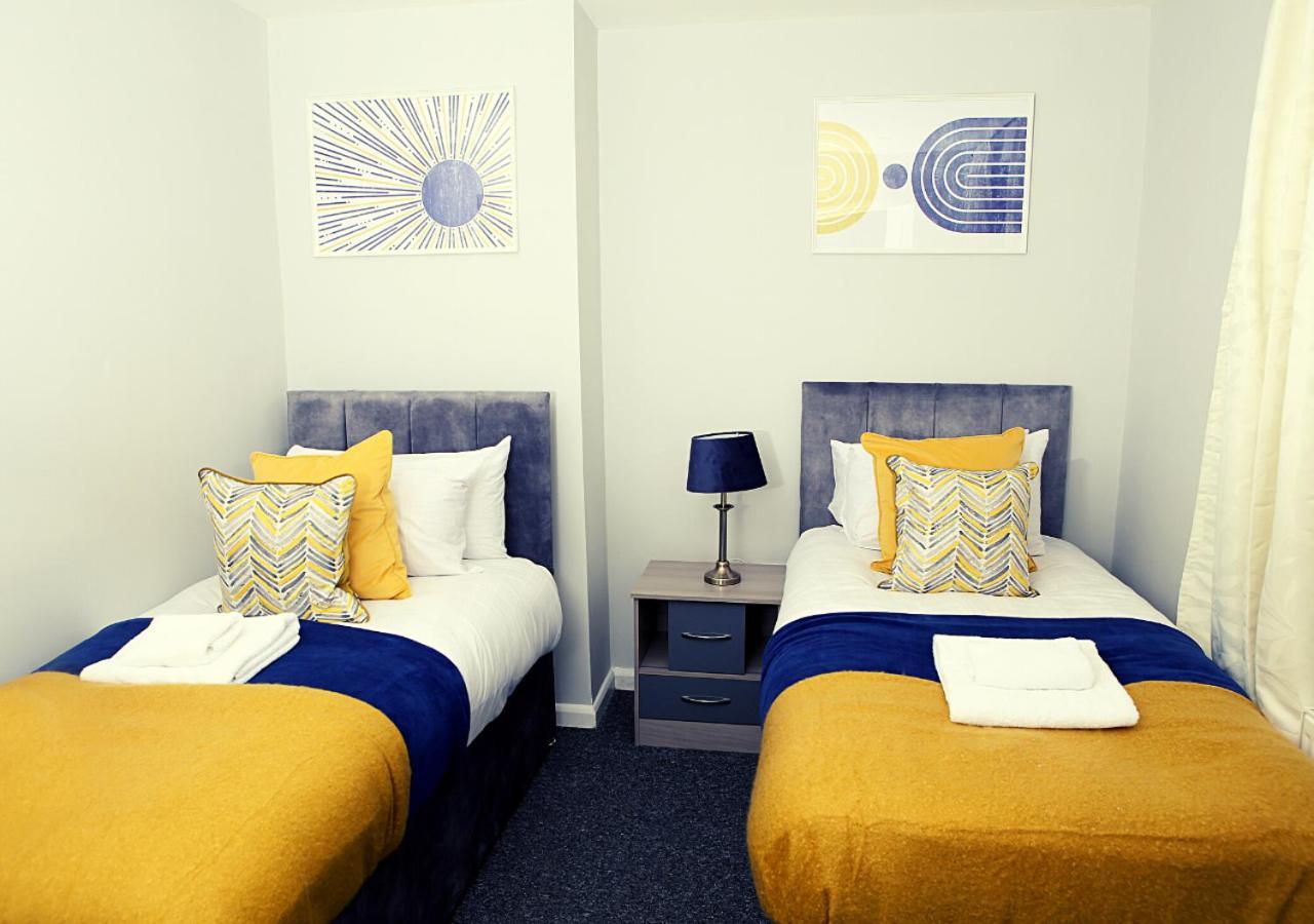 Family-friendly 3-bed House With Parking Near O2 Apartamento