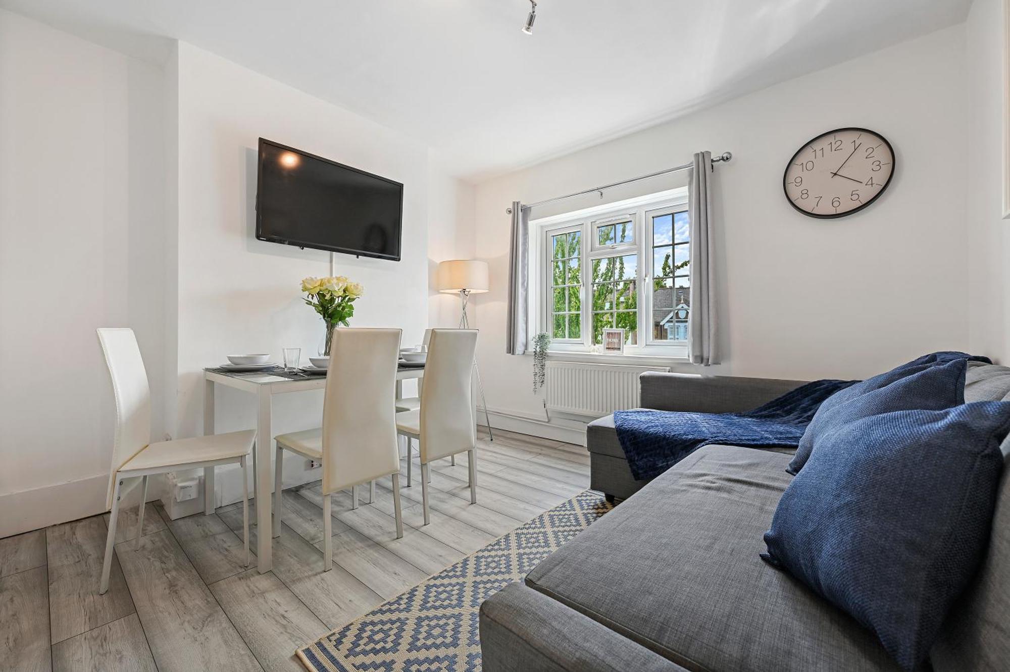 Lux Modern 2bd Near & Heathrow Easy Fast Apartment *