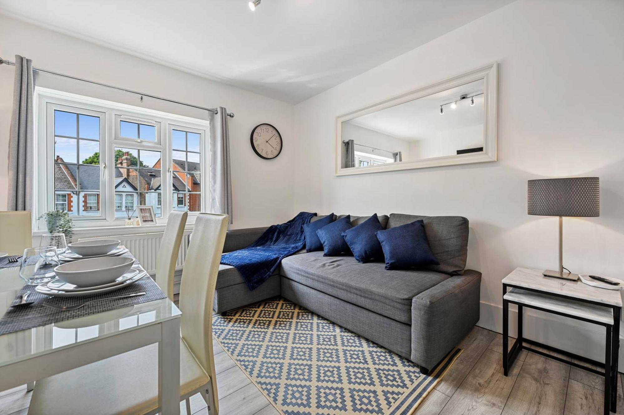 Lux Modern 2bd Near & Heathrow Easy Fast *