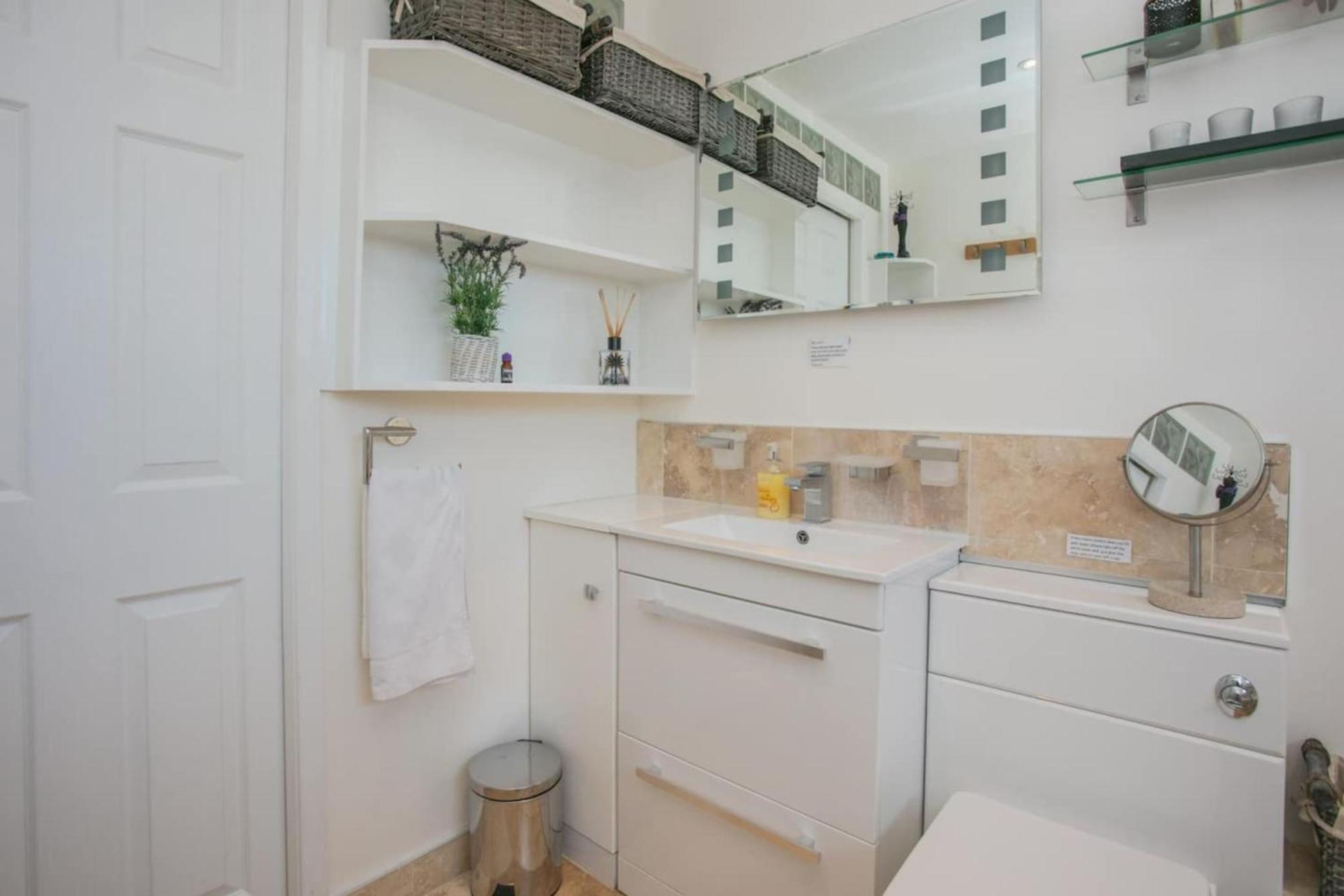 Apartment Stunning 3 Bedroom House With Garden In Battersea