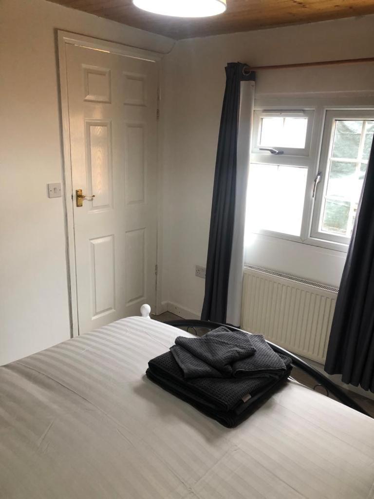 Alpha House Bed & Breakfast London