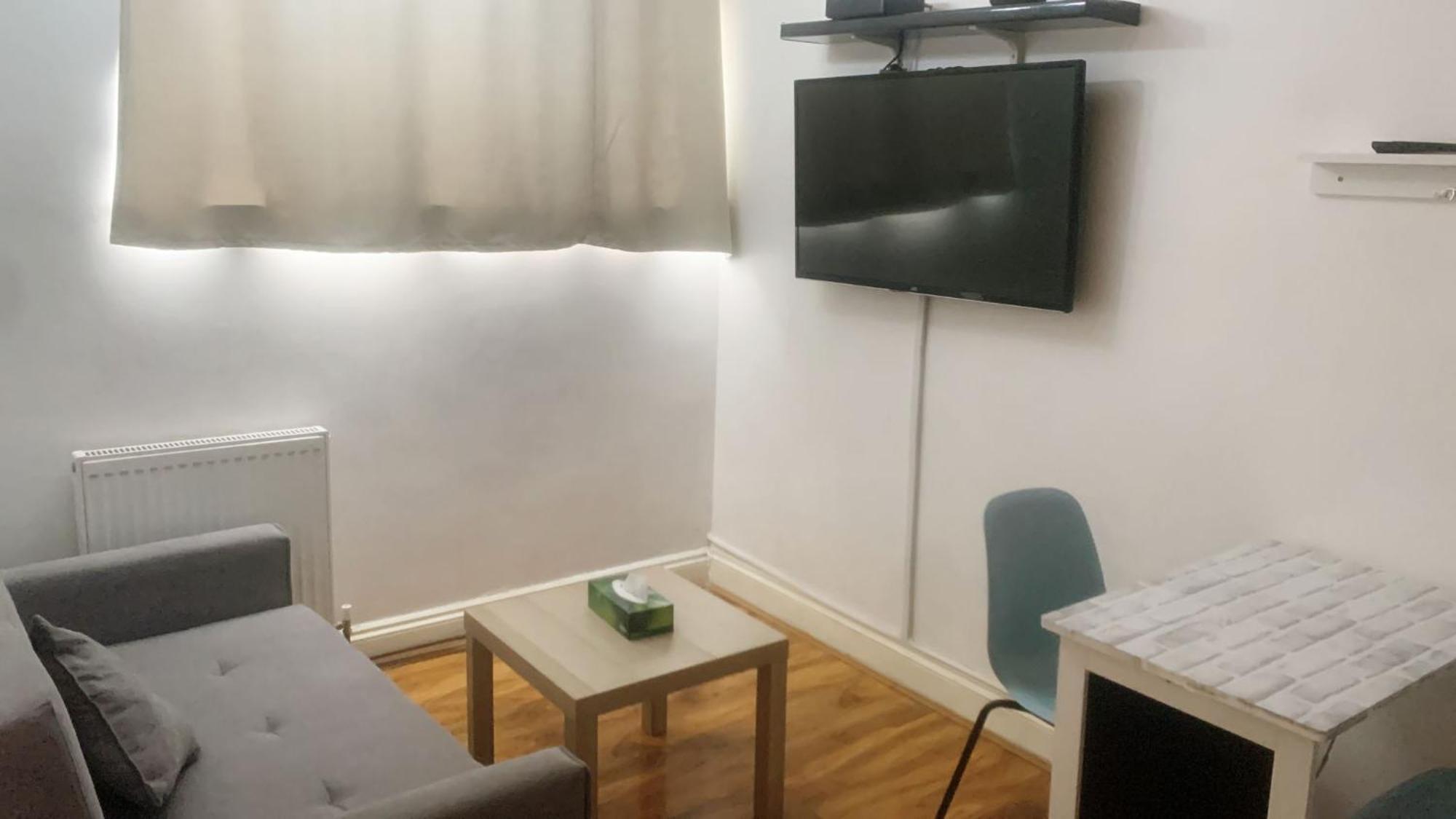 Stunning Private Garden * London