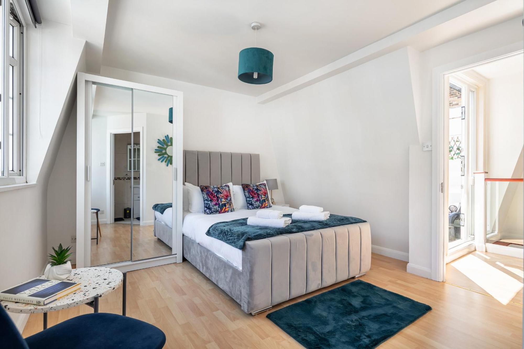 - Cozy 3 Bed House On A Quiet Mews - Holiday home