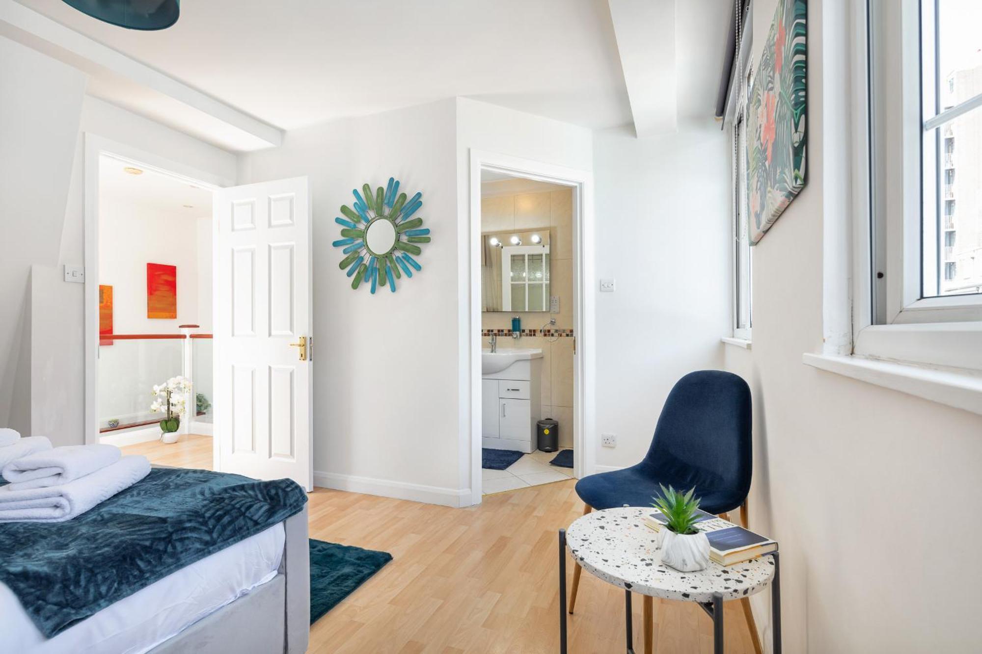 Holiday home - Cozy 3 Bed House On A Quiet Mews - London