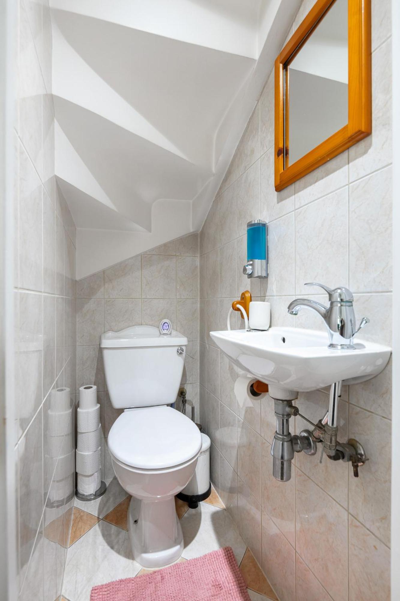 Holiday home - Cozy 3 Bed House On A Quiet Mews -