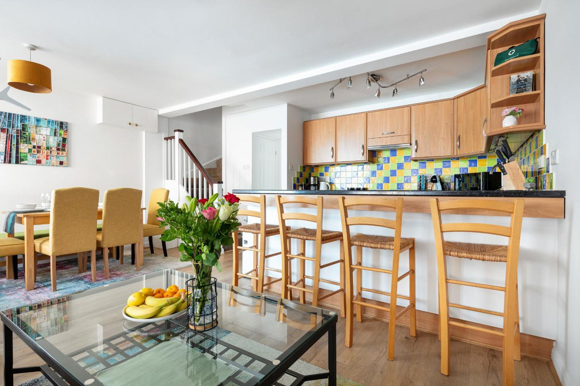 - Cozy 3 Bed House On A Quiet Mews - Holiday home London
