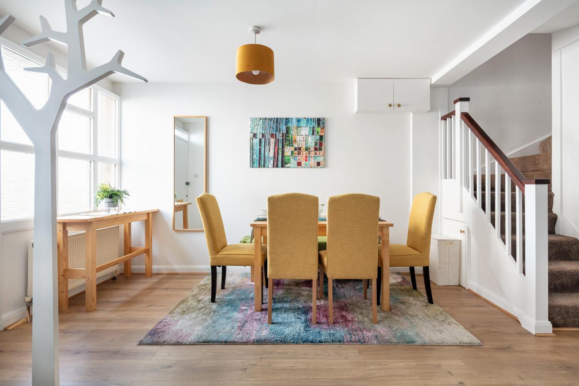 - Cozy 3 Bed House On A Quiet Mews - Holiday home *