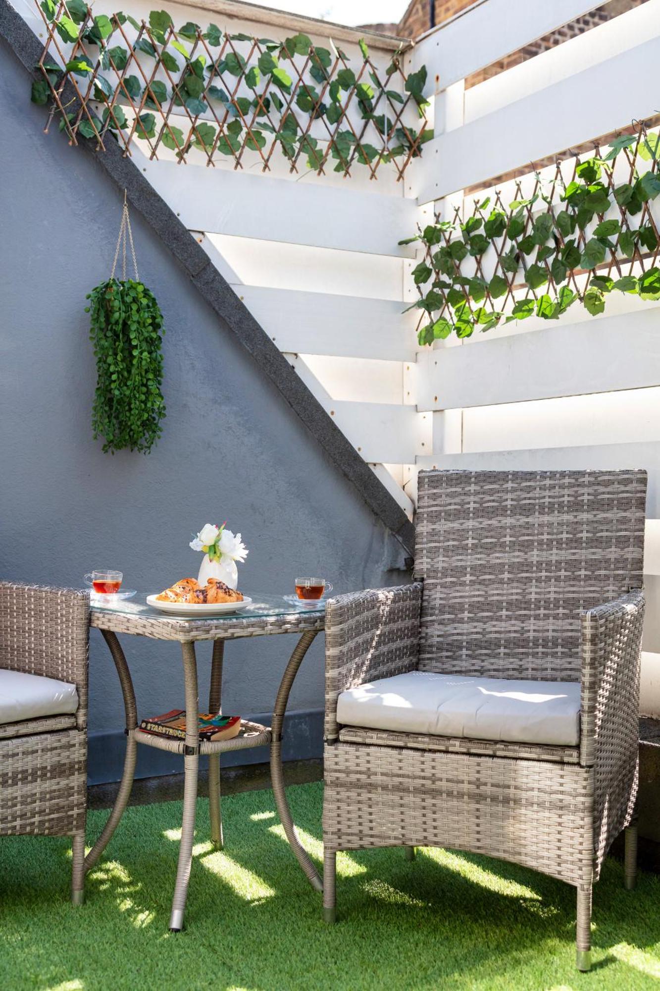 Holiday home - Cozy 3 Bed House On A Quiet Mews - London